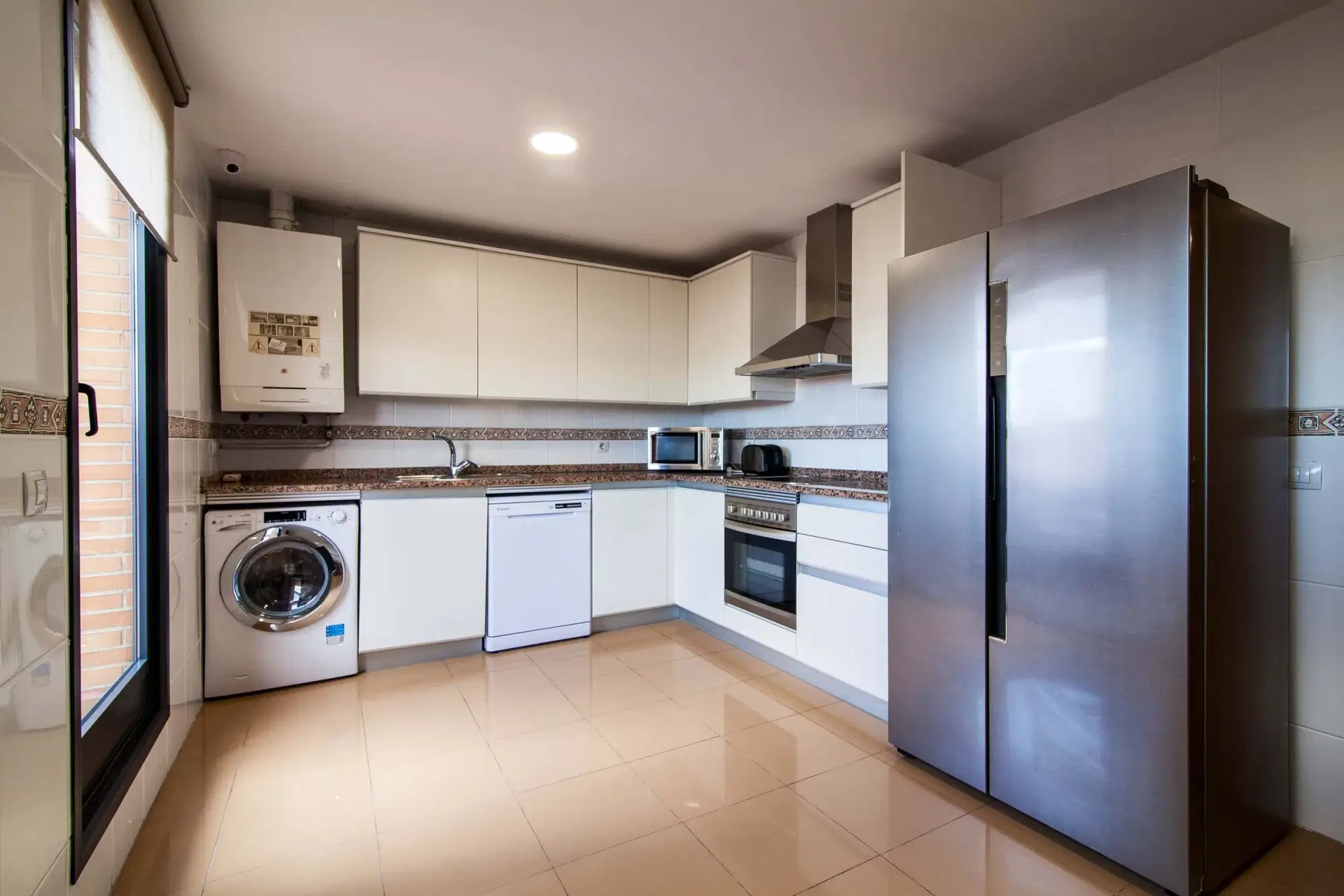SPC 28045, Madrid – Kitchen