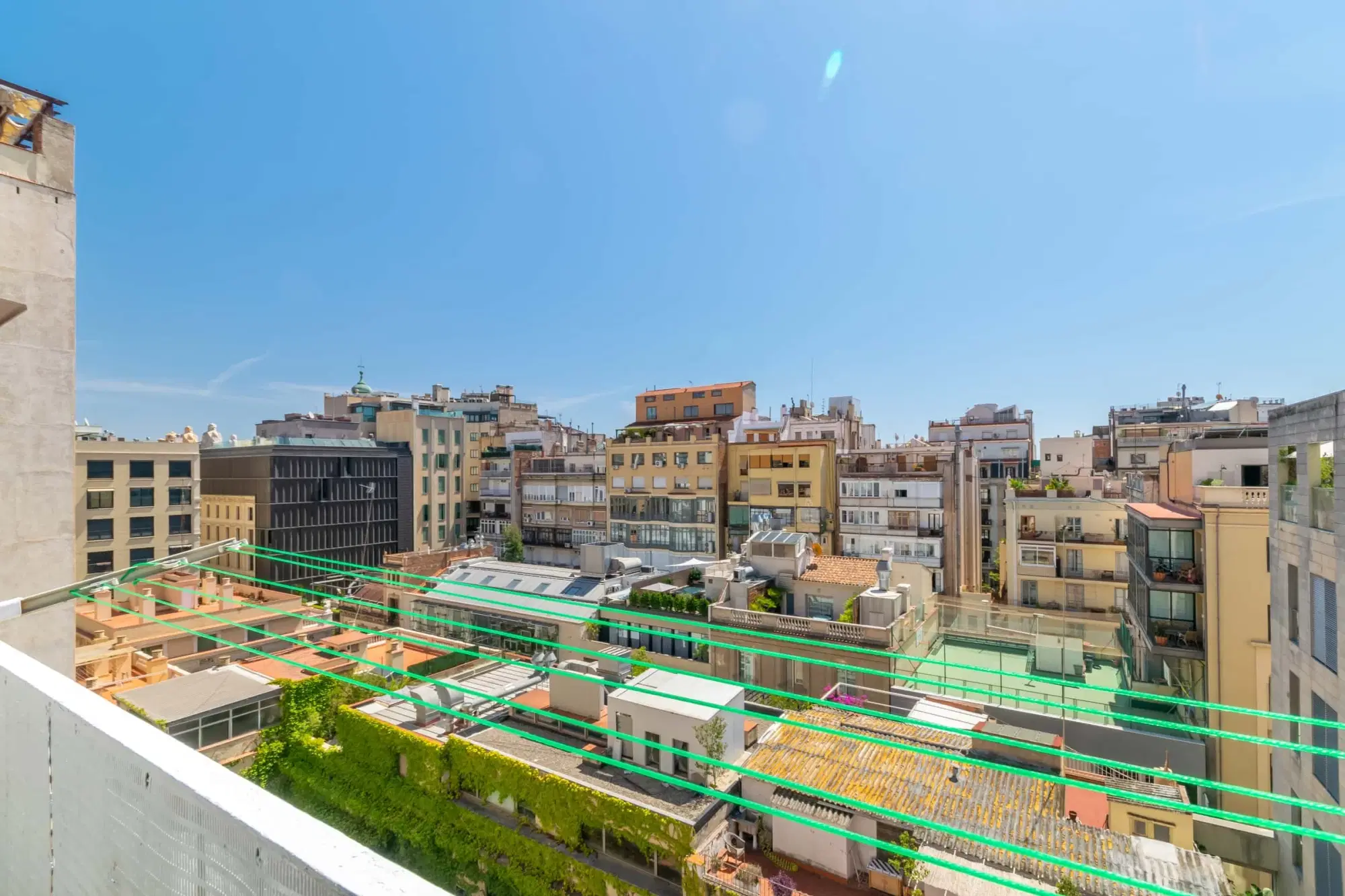 SPC 8008, Barcelona – Exterior