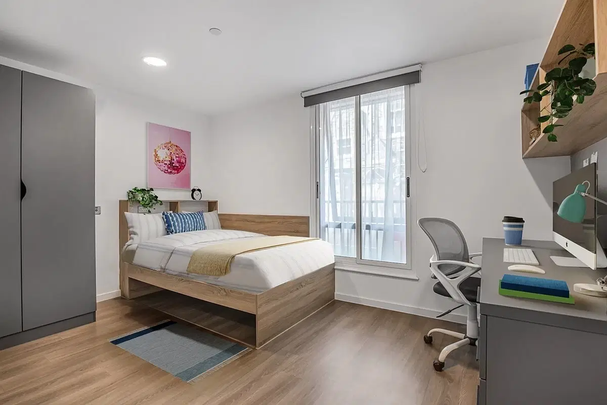 Canvas Bristol, Bristol – Platinum Ensuite
