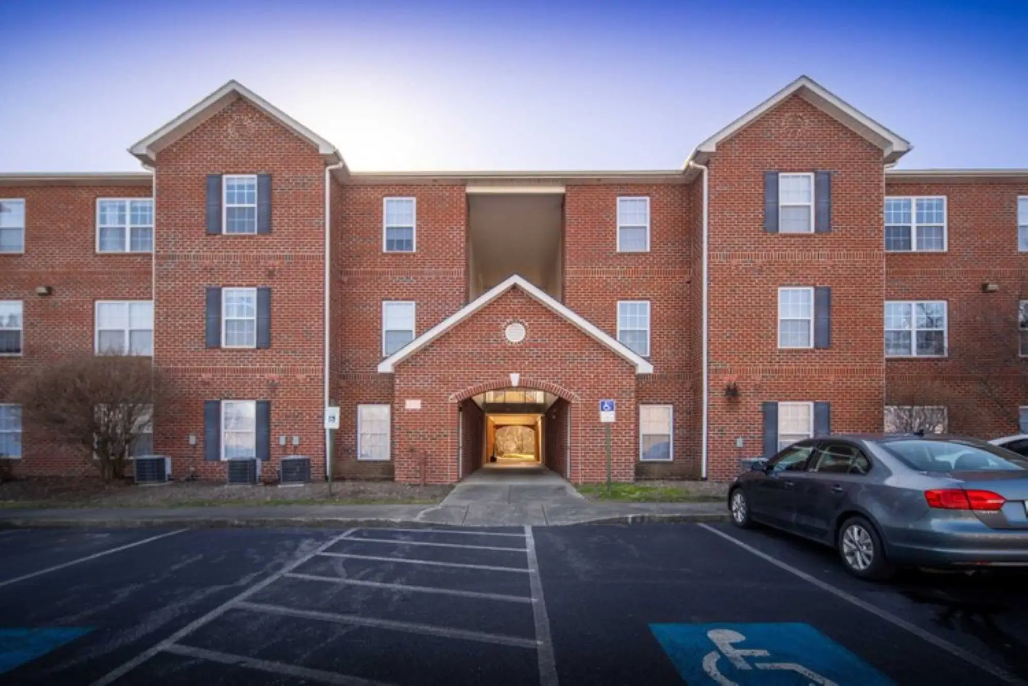 Mountaineer Village, Boone – Exterior