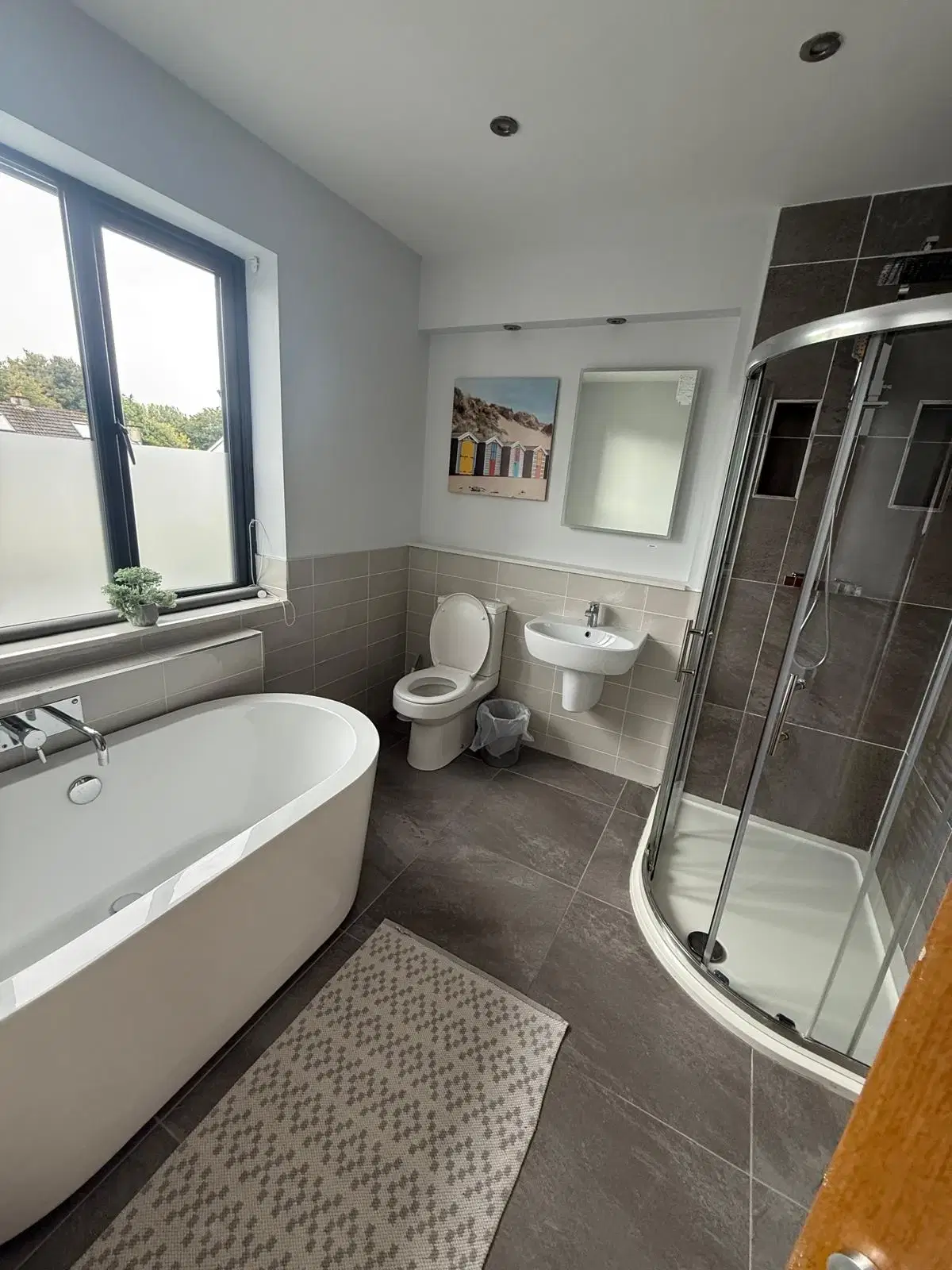 Asgard, New Westfields, North Circular Road, Limerick, V94 T4CW – Bathroom