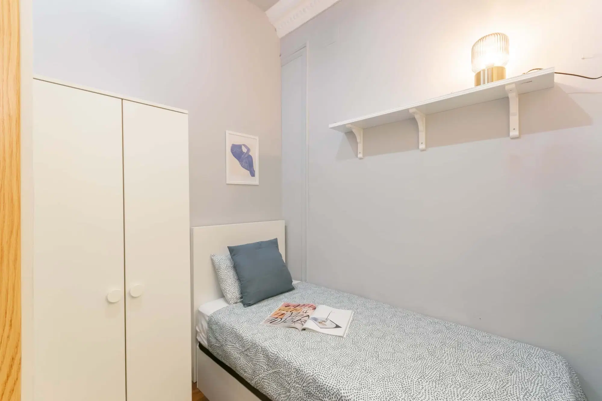 SPC 8008, Barcelona – #88493: Room in a 9 Bedroom 2 Bathroom (Carrer De Balmes)