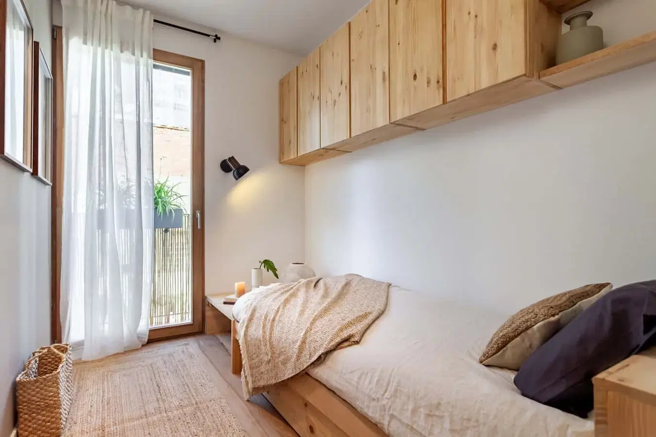 SPC 8012, Barcelona – #160413: 2 Bed 2 Bath (Carrer De Josep Torres)