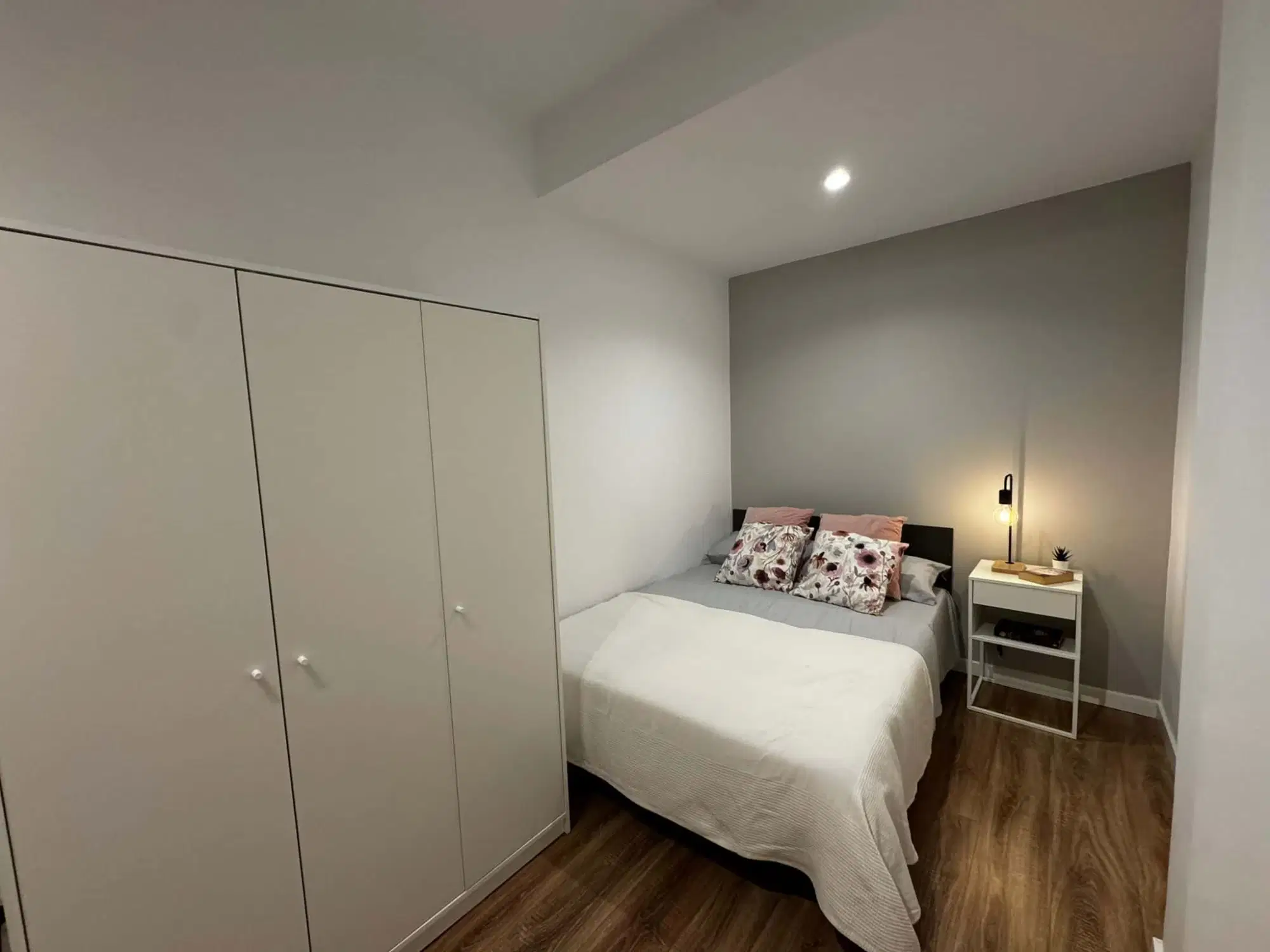 SPC 28003, Madrid – #168901: Room in 7 Bedroom 4 Bathroom (Calle De Cea Bermúdez)