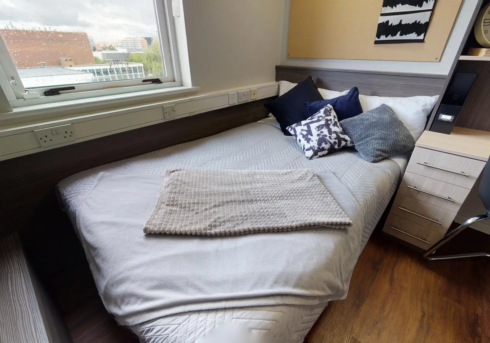 iQ Lambert & Fairfield House, Manchester – Bronze En Suite Plus
