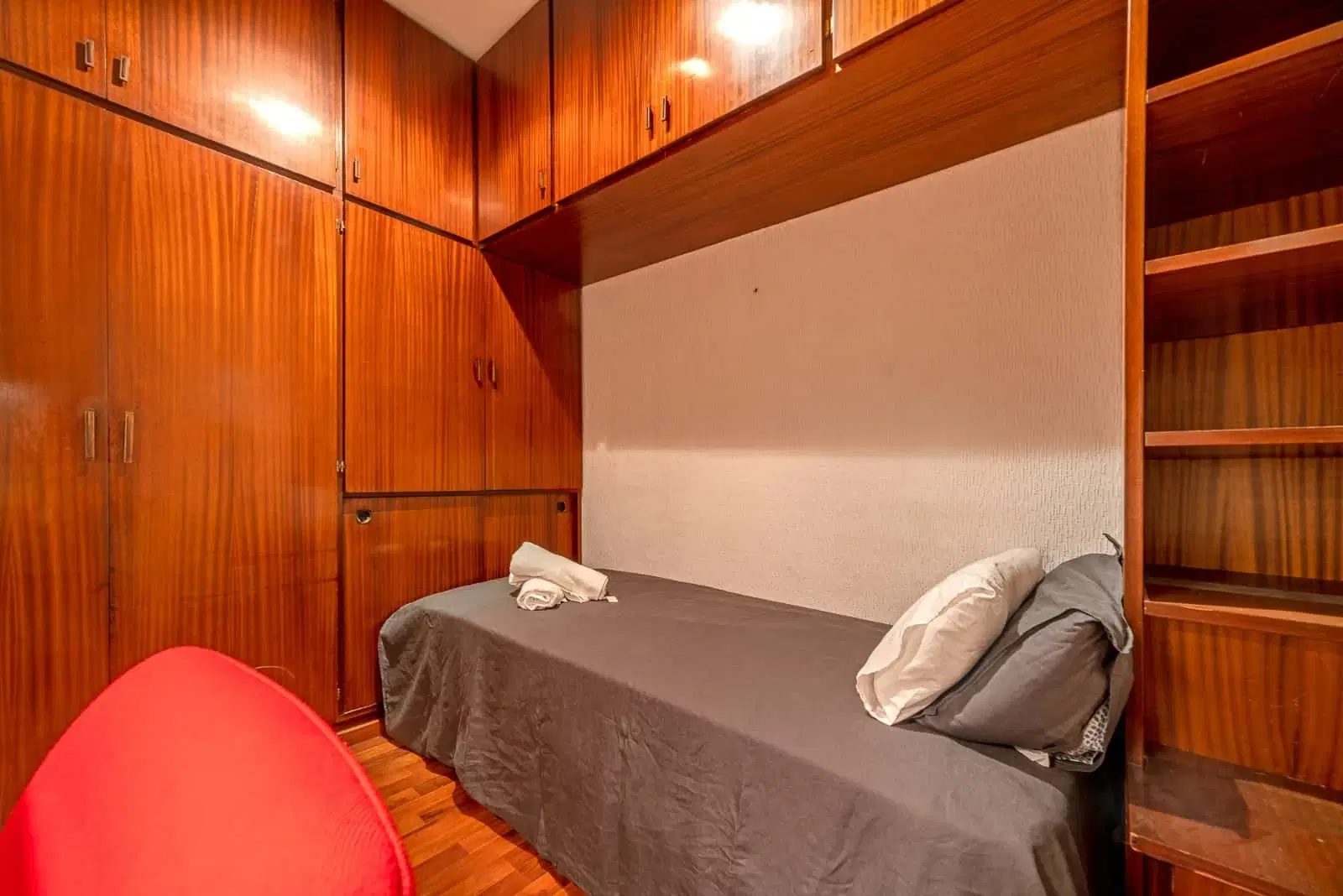 SPC 8013, Barcelona – #96640: Room in 1 Bedroom 1 Bathroom (Carrer De Padilla)
