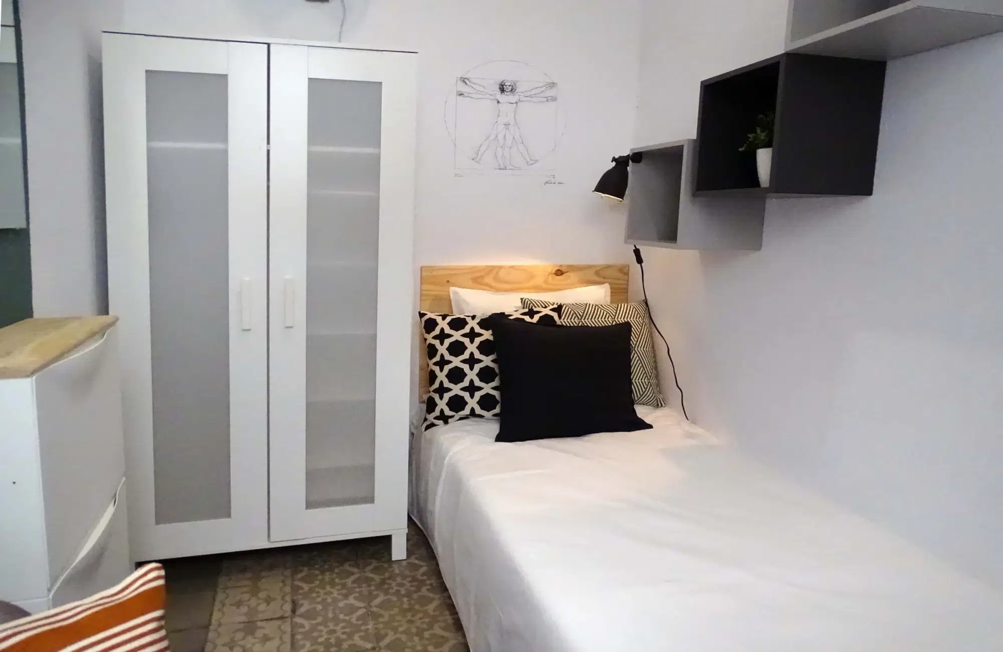 SPC 8012, Barcelona – #164516: Room in a 9 Bed 4 Bath (Carrer Gran De Gràcia)