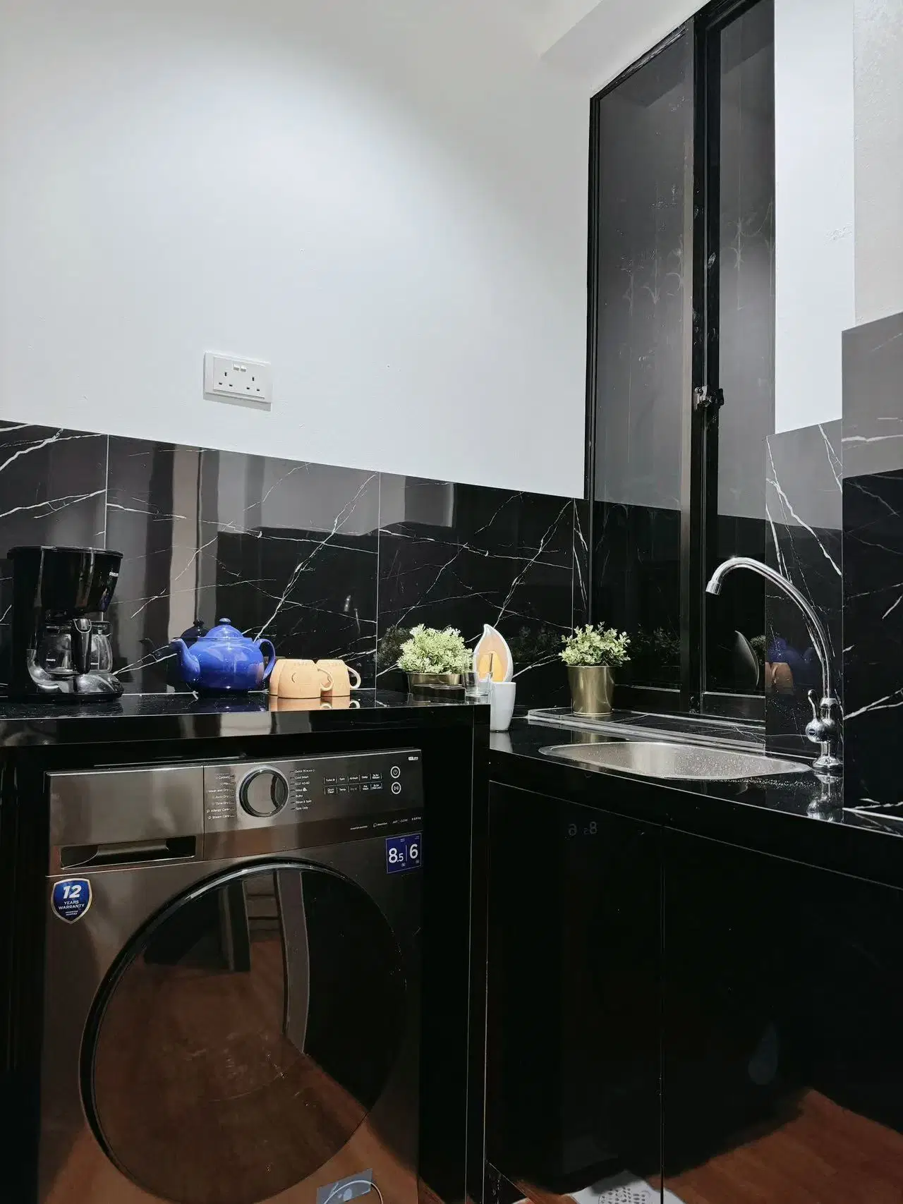 Singroost Singapore Sims Ave, Sims Avenue – Kitchen