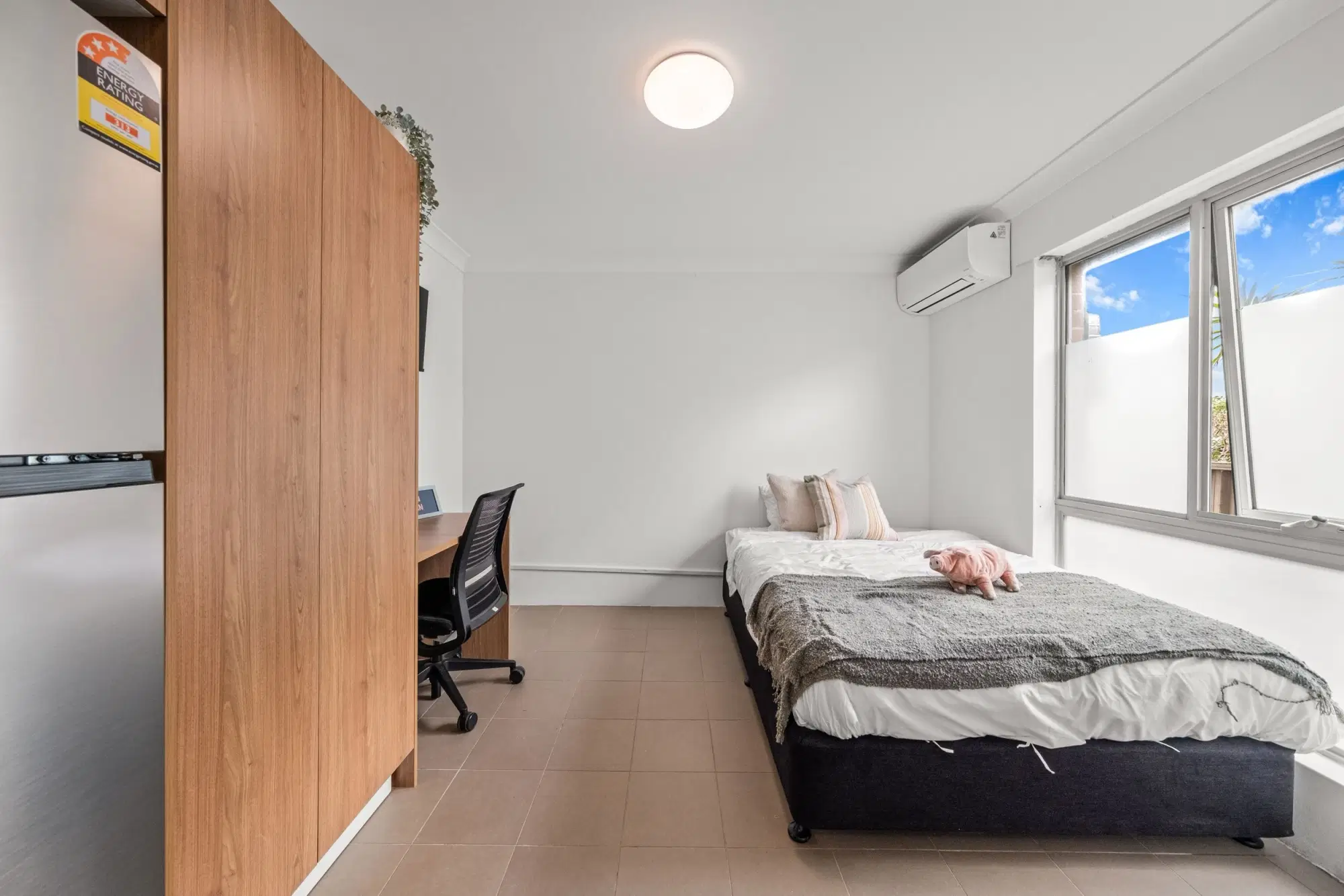 Castle Student Accommodation Dulwich Hill, Sydney – Deluxe Single Studio II