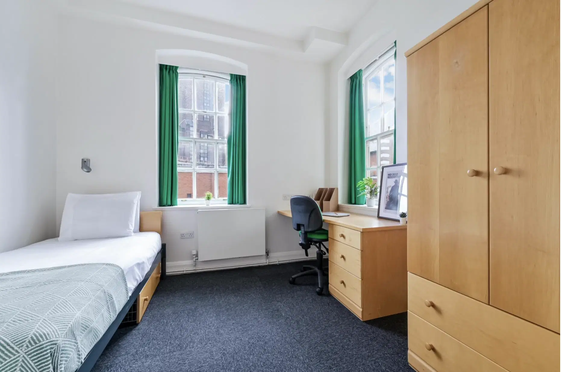 AXO Waterloo, London – Silver Ensuite (Low Fl)