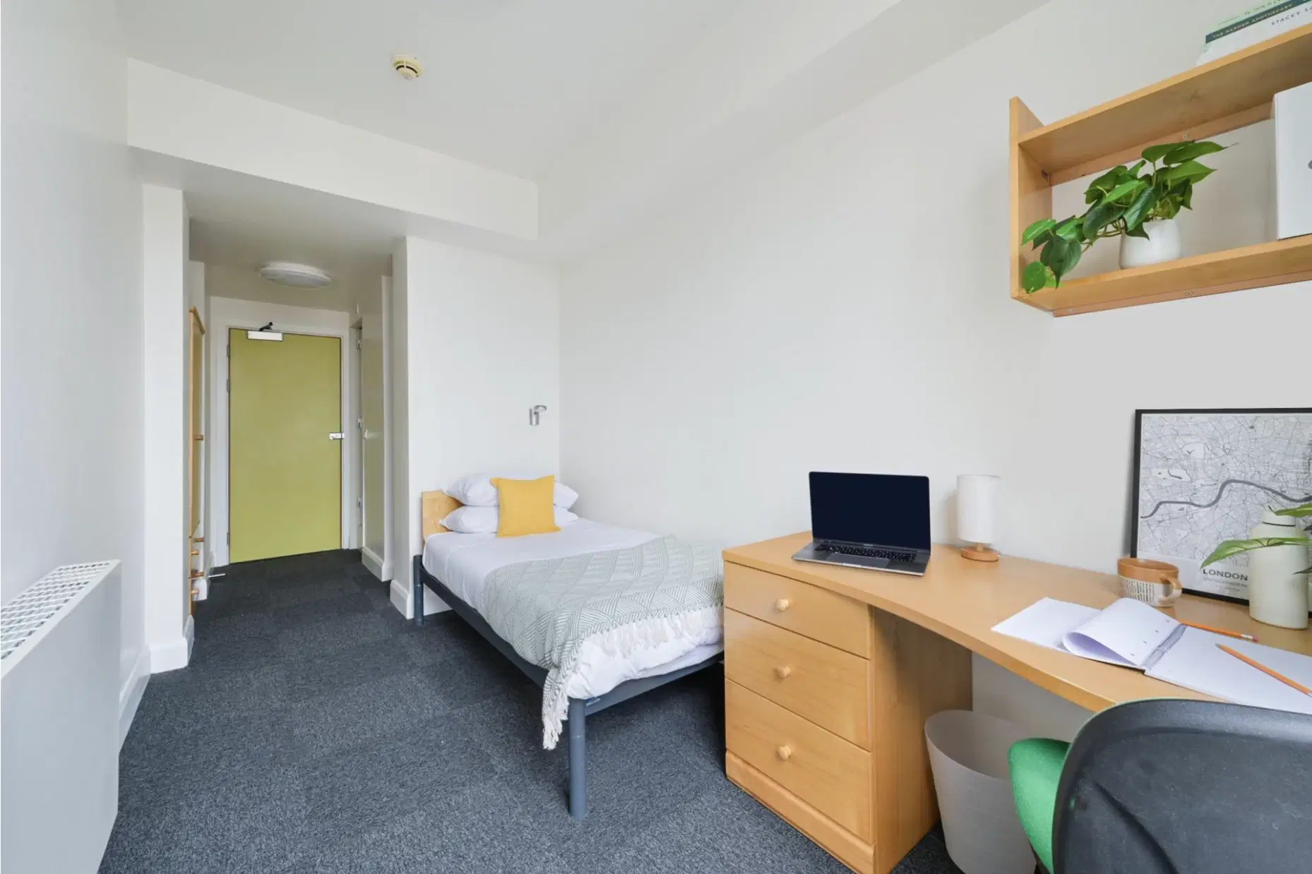 AXO Waterloo, London – Gold Ensuite (Mid Fl)