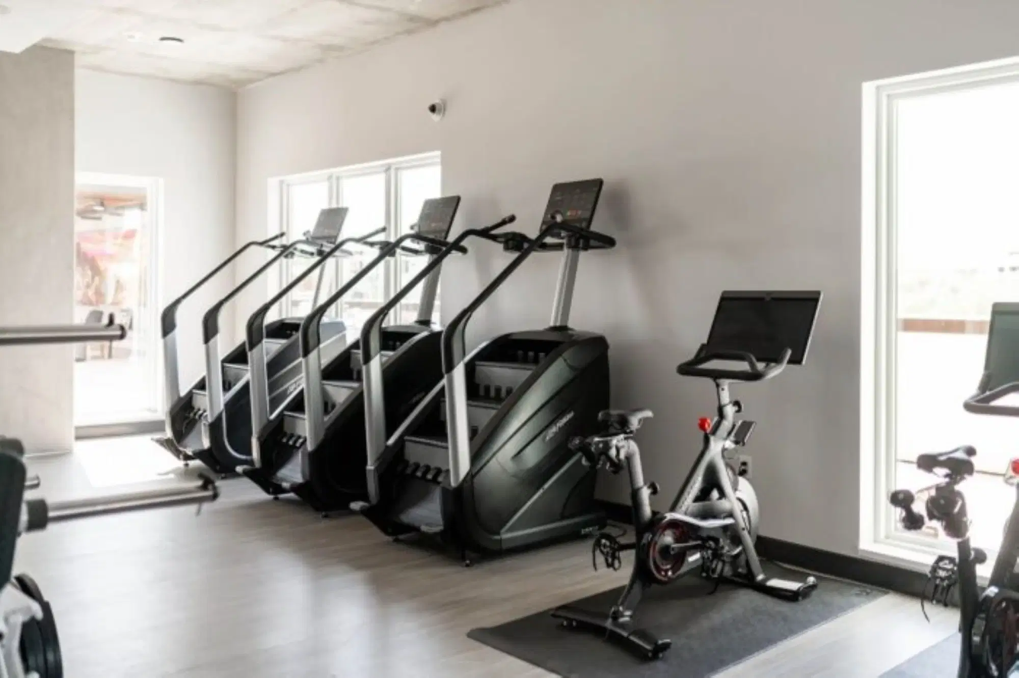 Ari on Fourth, Tucson – Amenities