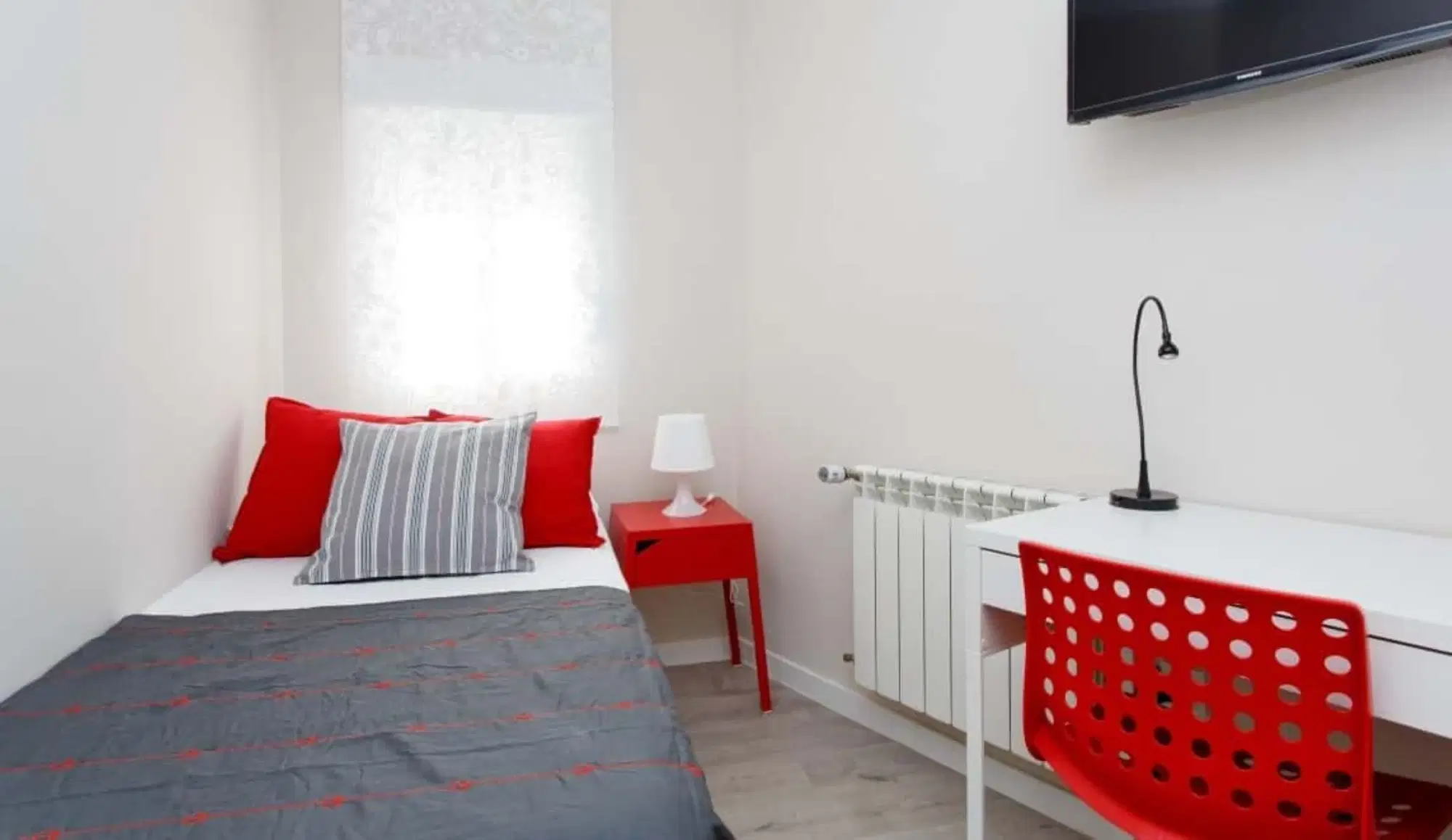 SPC 28039, Madrid – #166364: Room in 6 Bedroom 1 Bathroom (Calle De Berruguete)