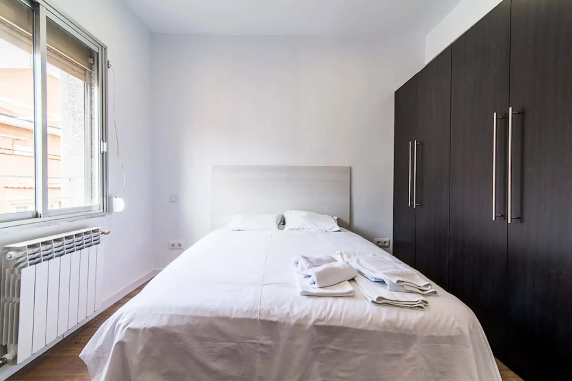 SPC 28039, Madrid – #87120: Room in 4 Bedroom 2 Bathroom (Calle De Dolores)