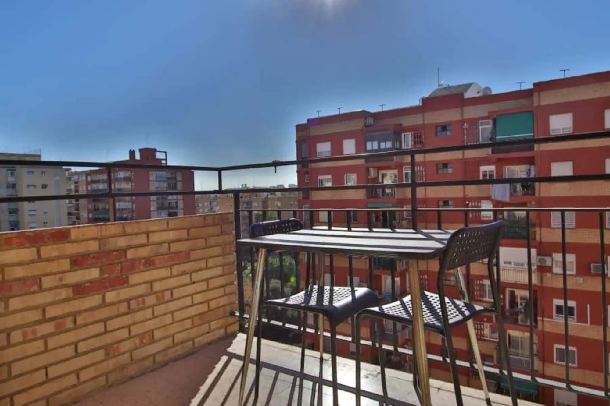 SPC 46022, Valencia – Exterior