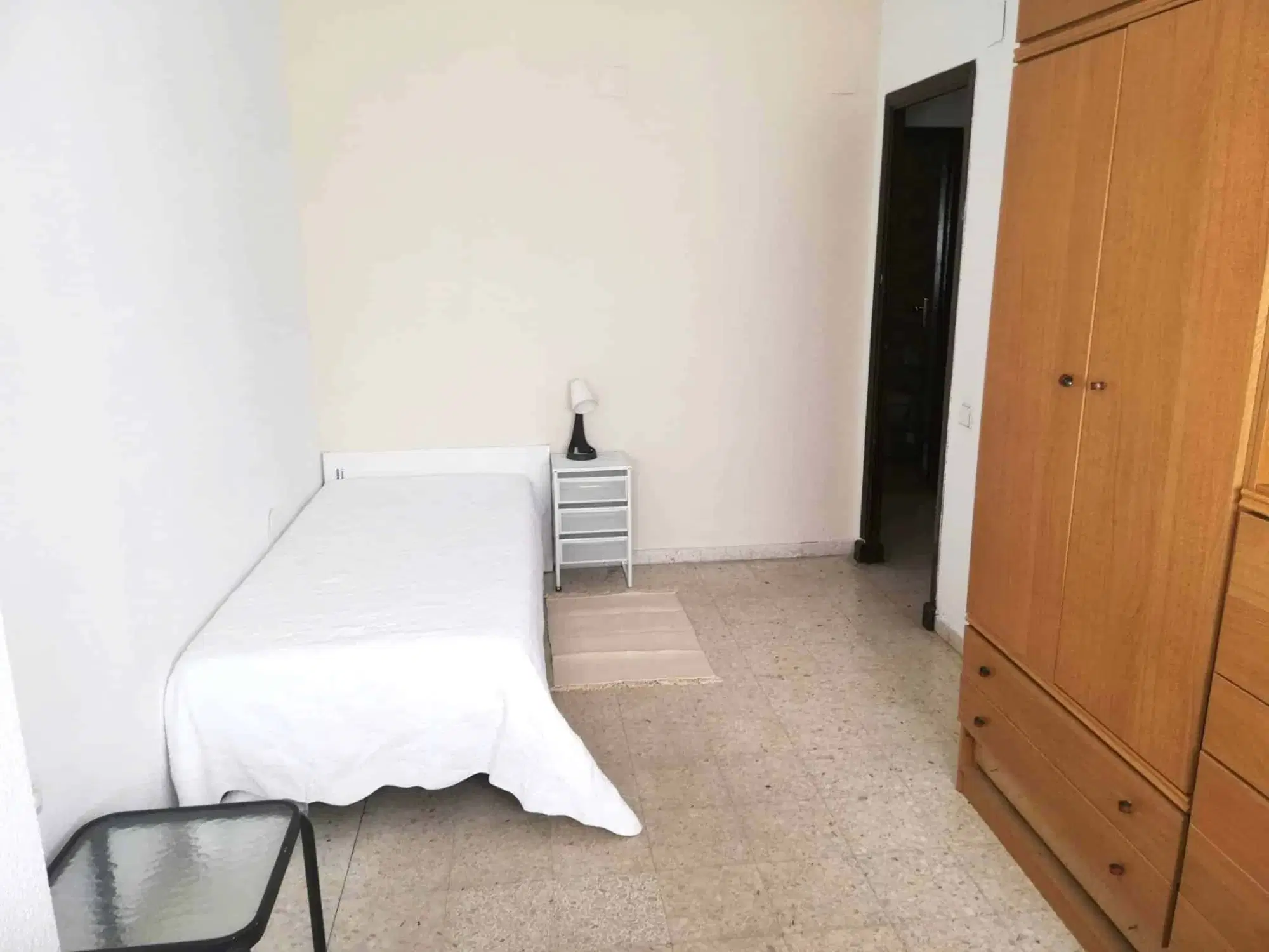 SPC 46022, Valencia – #119559: Room in 3 Bedroom 1 Bathroom (Carrer De Campoamor)