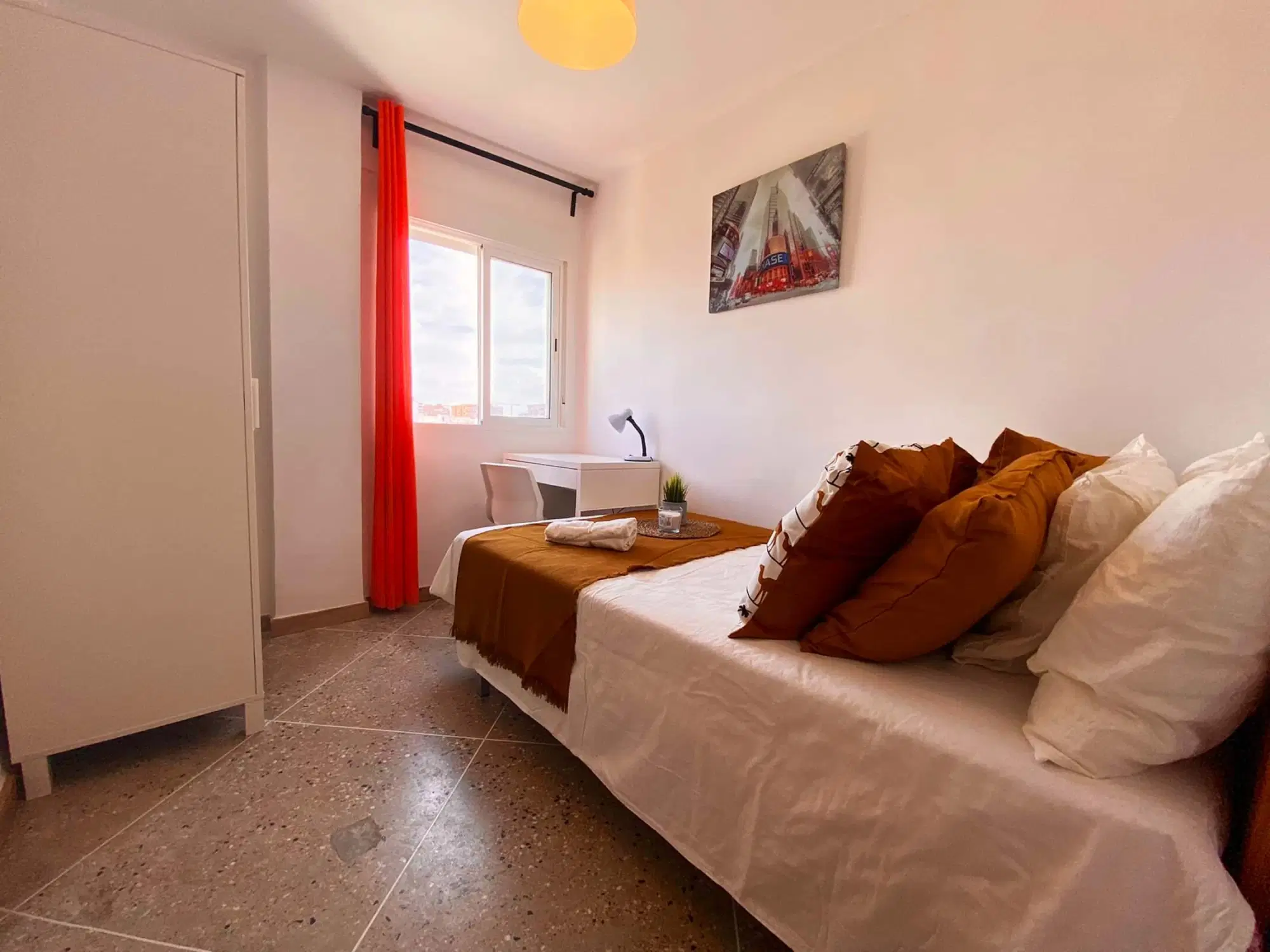 SPC 46022, Valencia – #125381: Room in 4 Bedroom 1 Bathroom (Carrer De Ramiro De Maeztu)