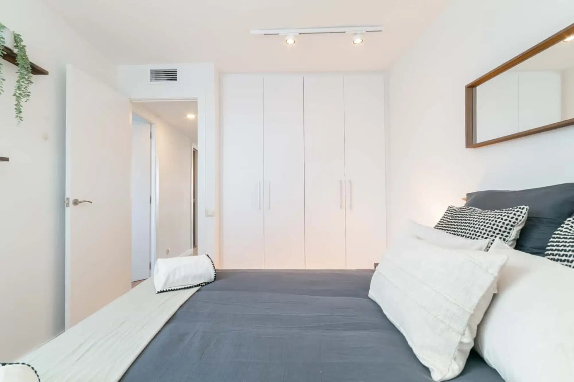 SPC 8028, Barcelona – #179217: 2 Bedroom 2 Bathroom (Gran Via De Carles III)