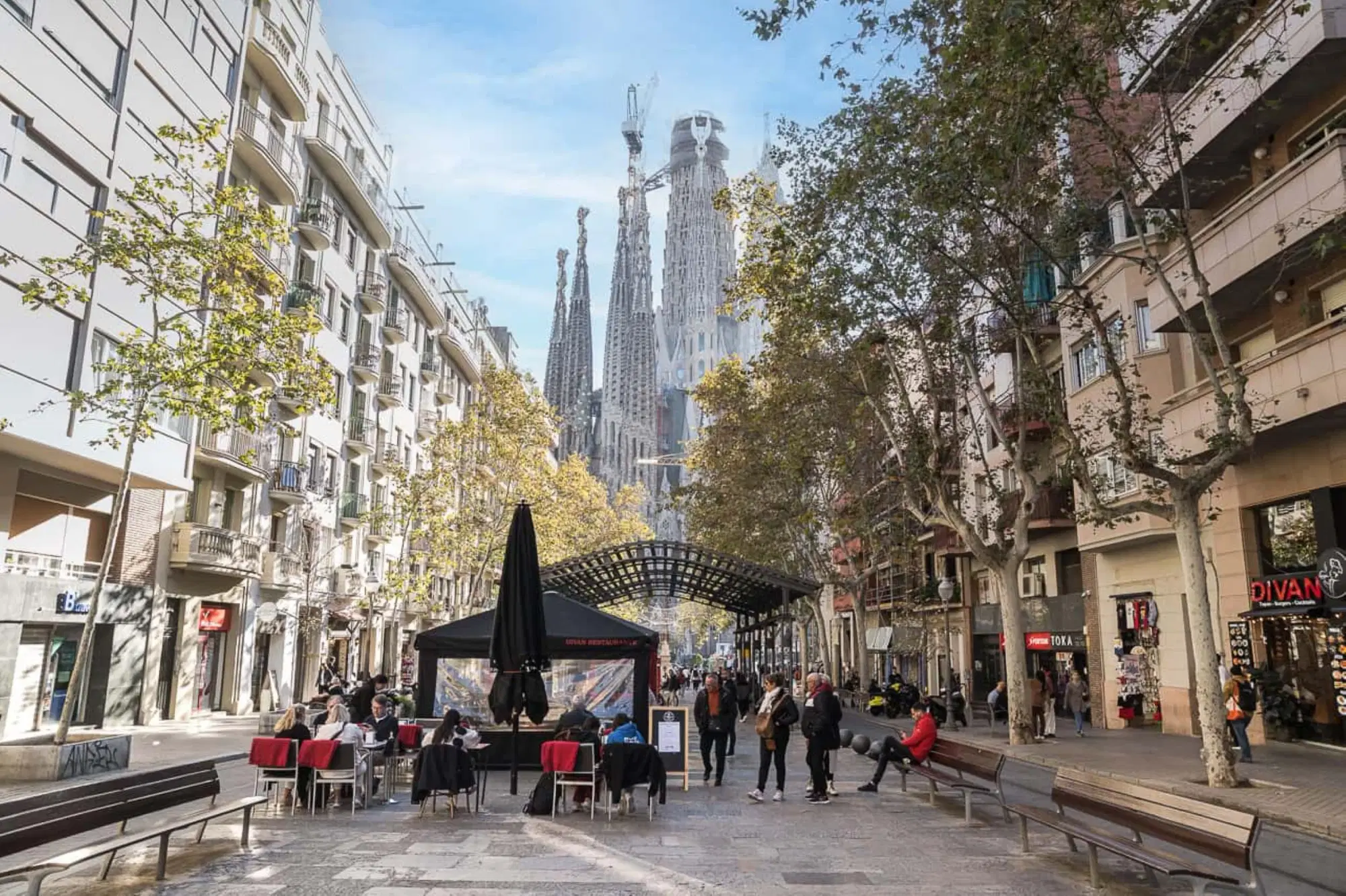 SPC 8025, Barcelona – Exterior