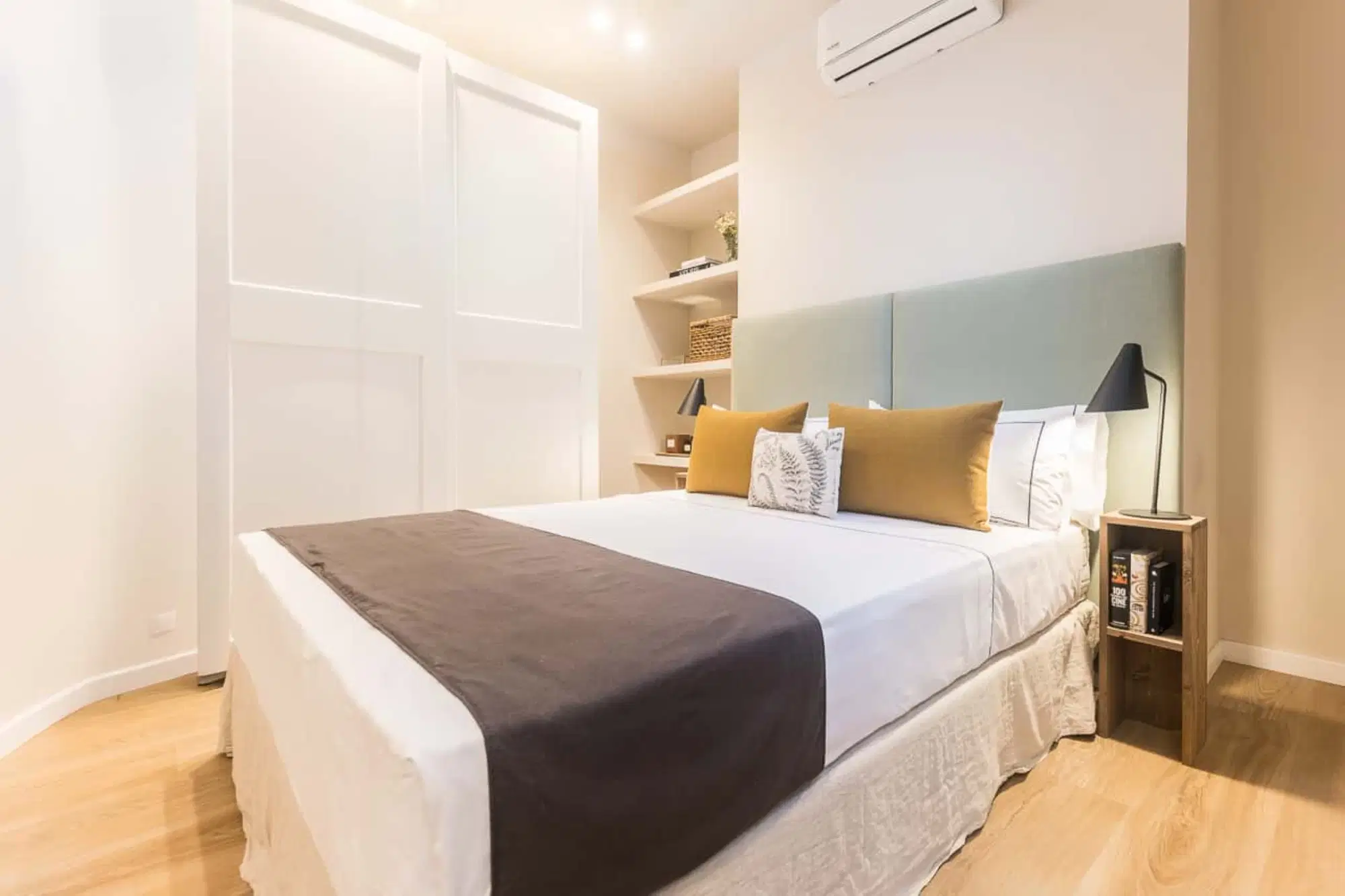 SPC 8025, Barcelona – #181887: 2 Bedroom 2 Bathroom (Avinguda De Gaudí)