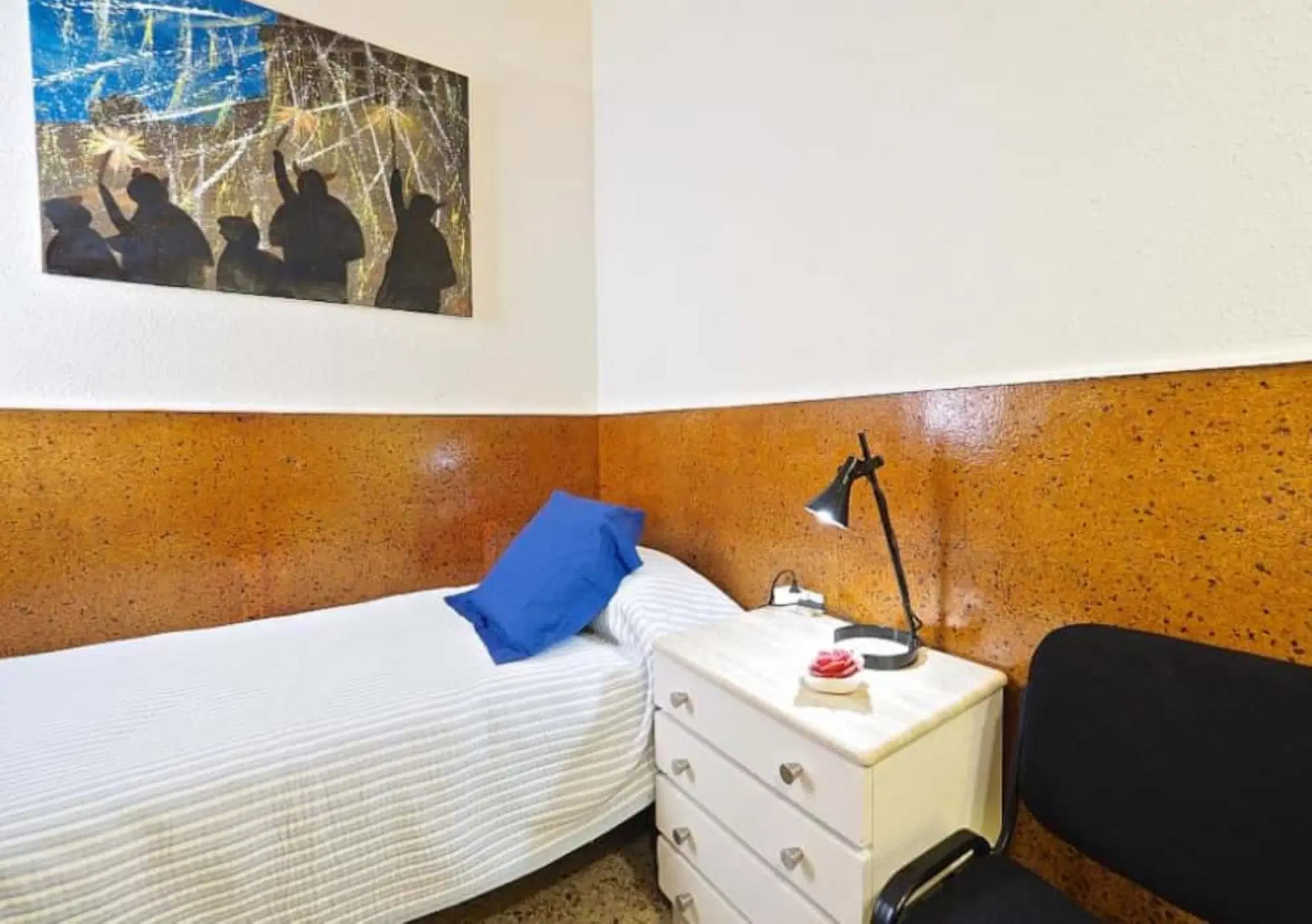 SPC 8025, Barcelona – #125422: Room in 3 Bedroom 1 Bathroom (Carrer De Sant Antoni Maria Claret)