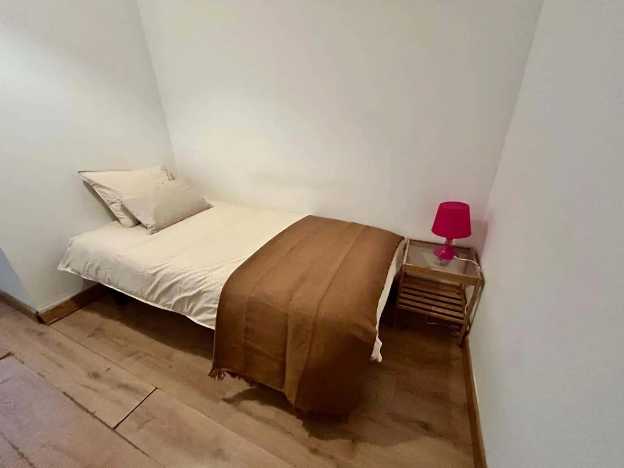 SPC 8010, Barcelona – #13284: Room in 6 Bedroom 2 Bathroom (Ronda de Sant Pere)