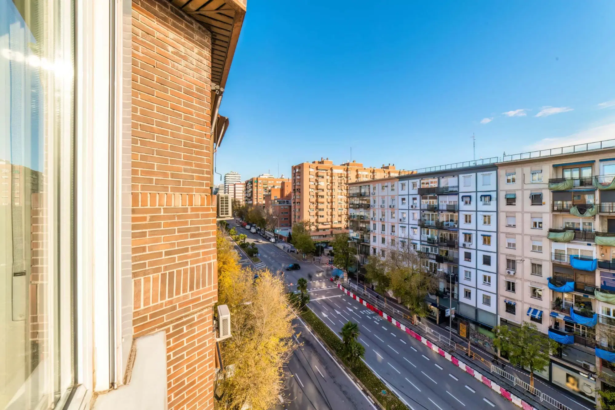 SPC 28007, Madrid – Exterior
