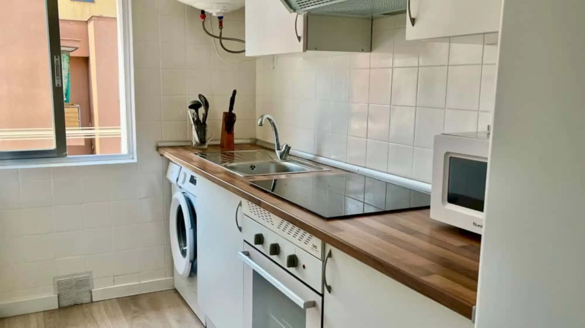 SPC 28007, Madrid – #177099: Room in 4 Bedroom 1 Bathroom (Calle de Luis Mitjans)