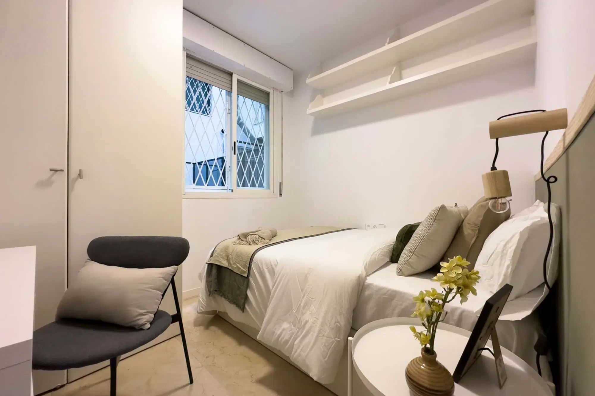 SPC 8021, Barcelona – #119674: Room in 6 Bedroom 3 Bathroom (Carrer d'Aribau)
