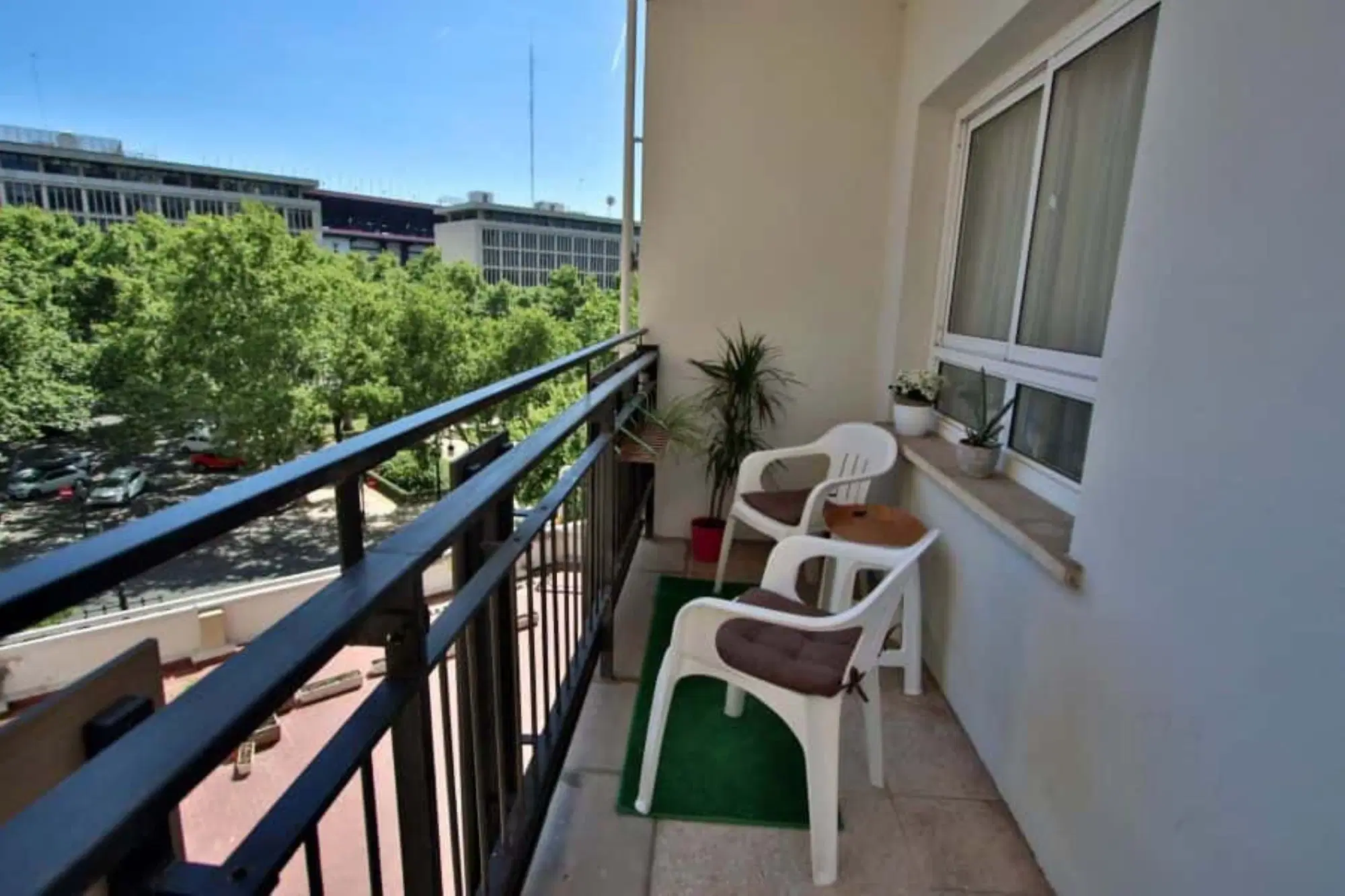 SPC 46010, Valencia – Exterior