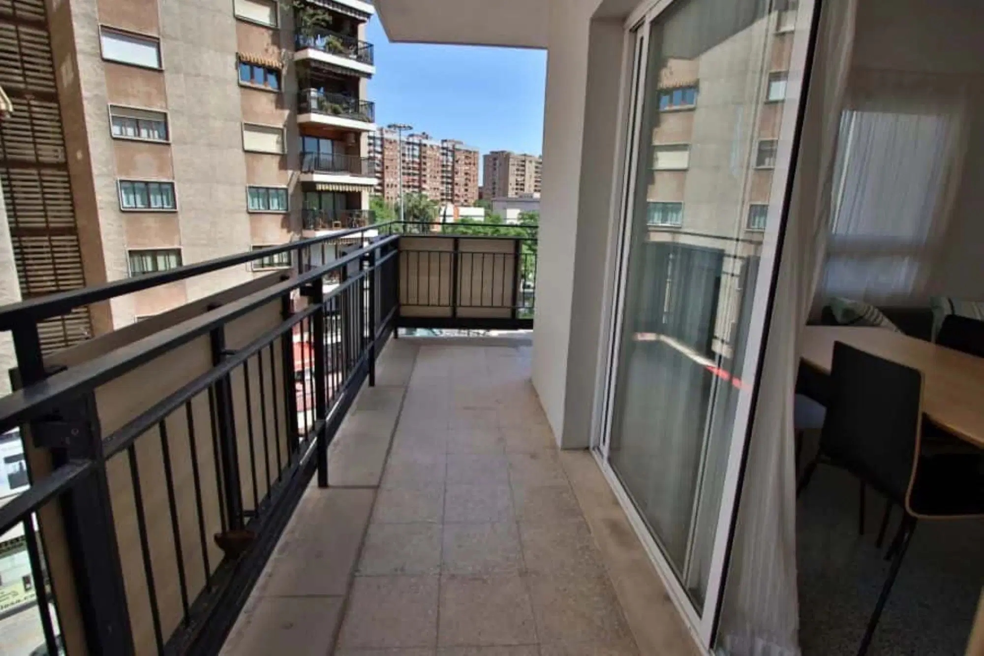 SPC 46010, Valencia – Exterior