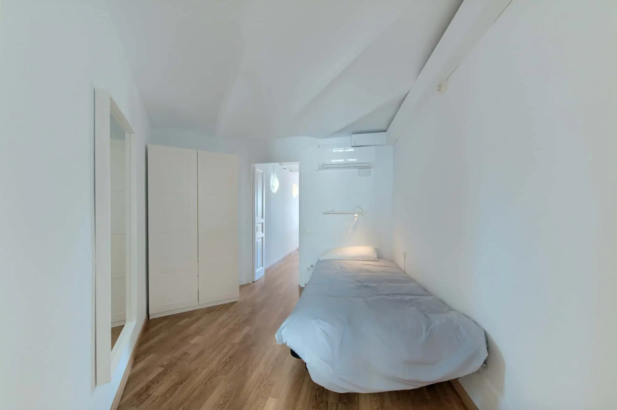 SPC 8036, Barcelona – #162134: 1 Bedroom 1 Bathroom (Carrer De Còrsega)