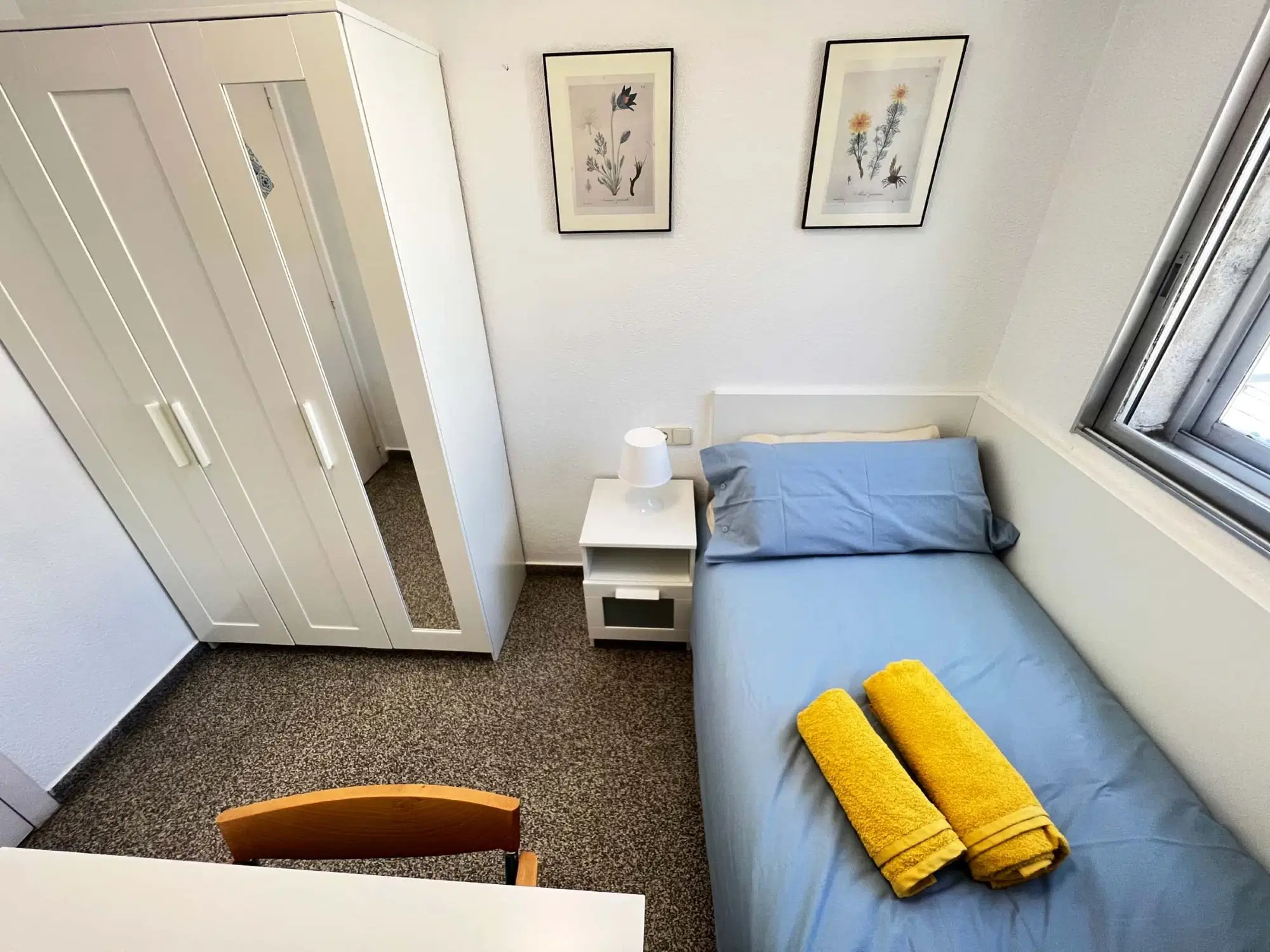 SPC 46010, Valencia – #125491: Room in 7 Bedroom 2 Bathroom (Carrer De Ramón Gordillo)