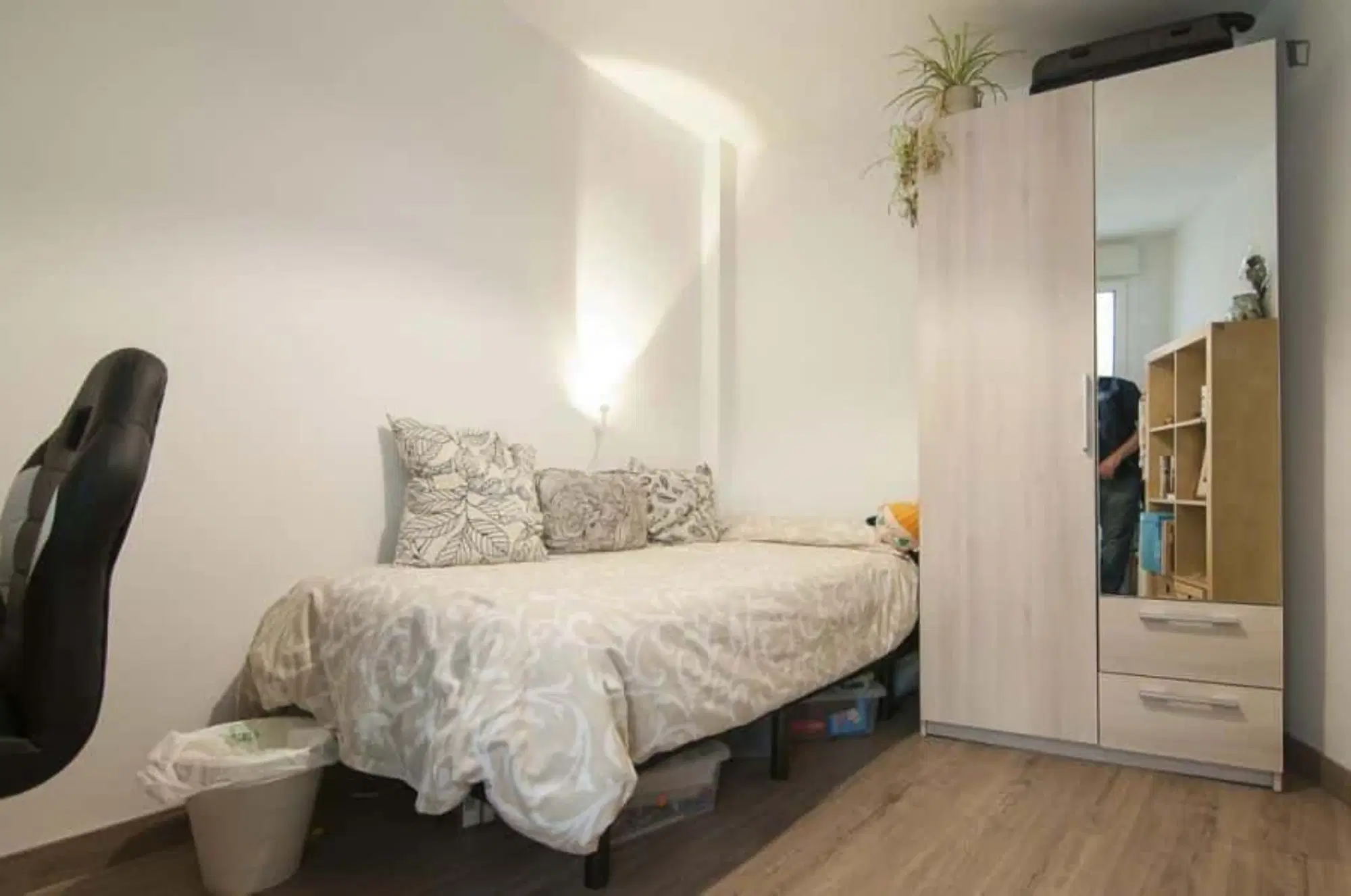 SPC 46010, Valencia – #190652: Room in 3 Bedroom 1 Bathroom (Carrer De Molinell)