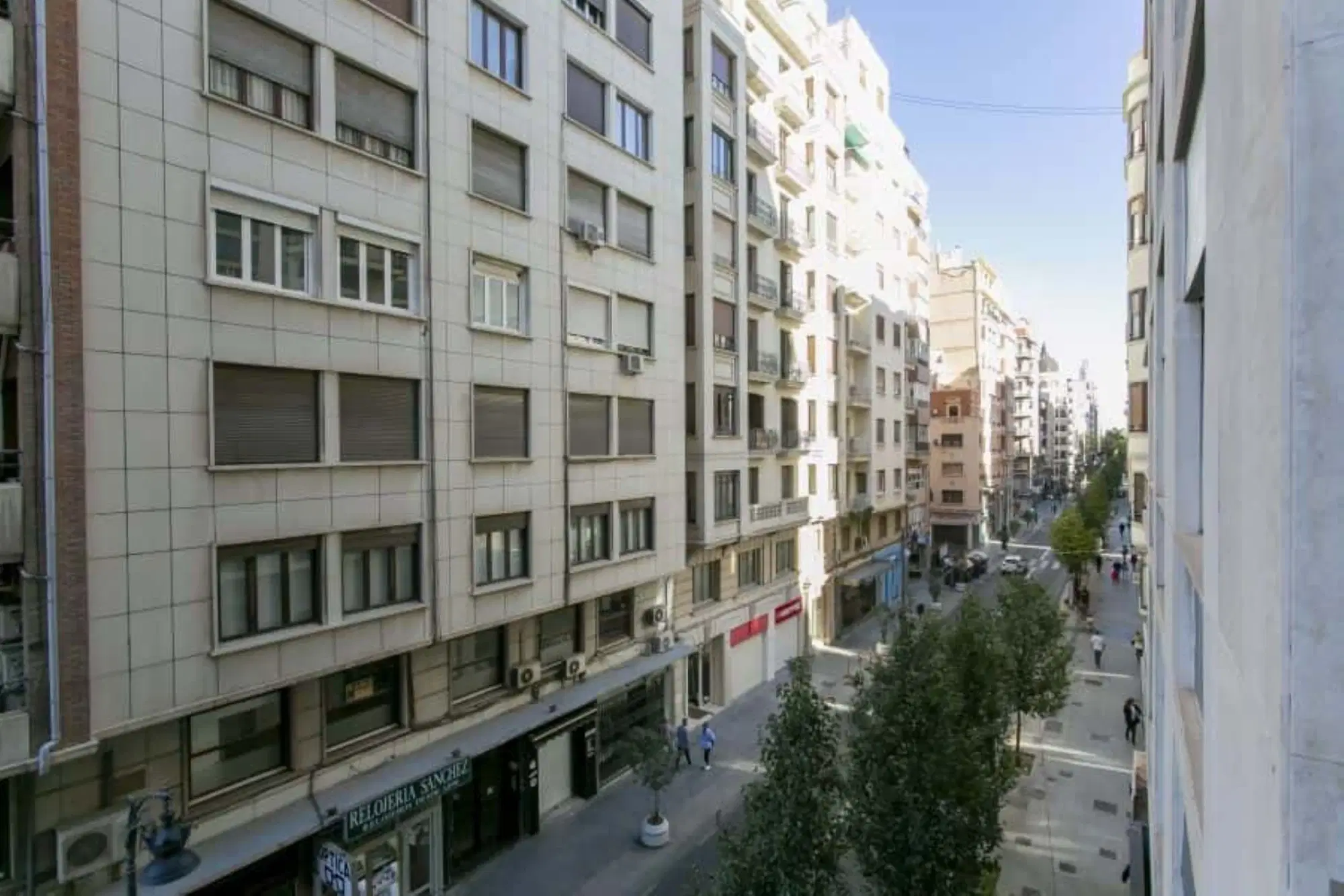 SPC 46002, Valencia – Exterior