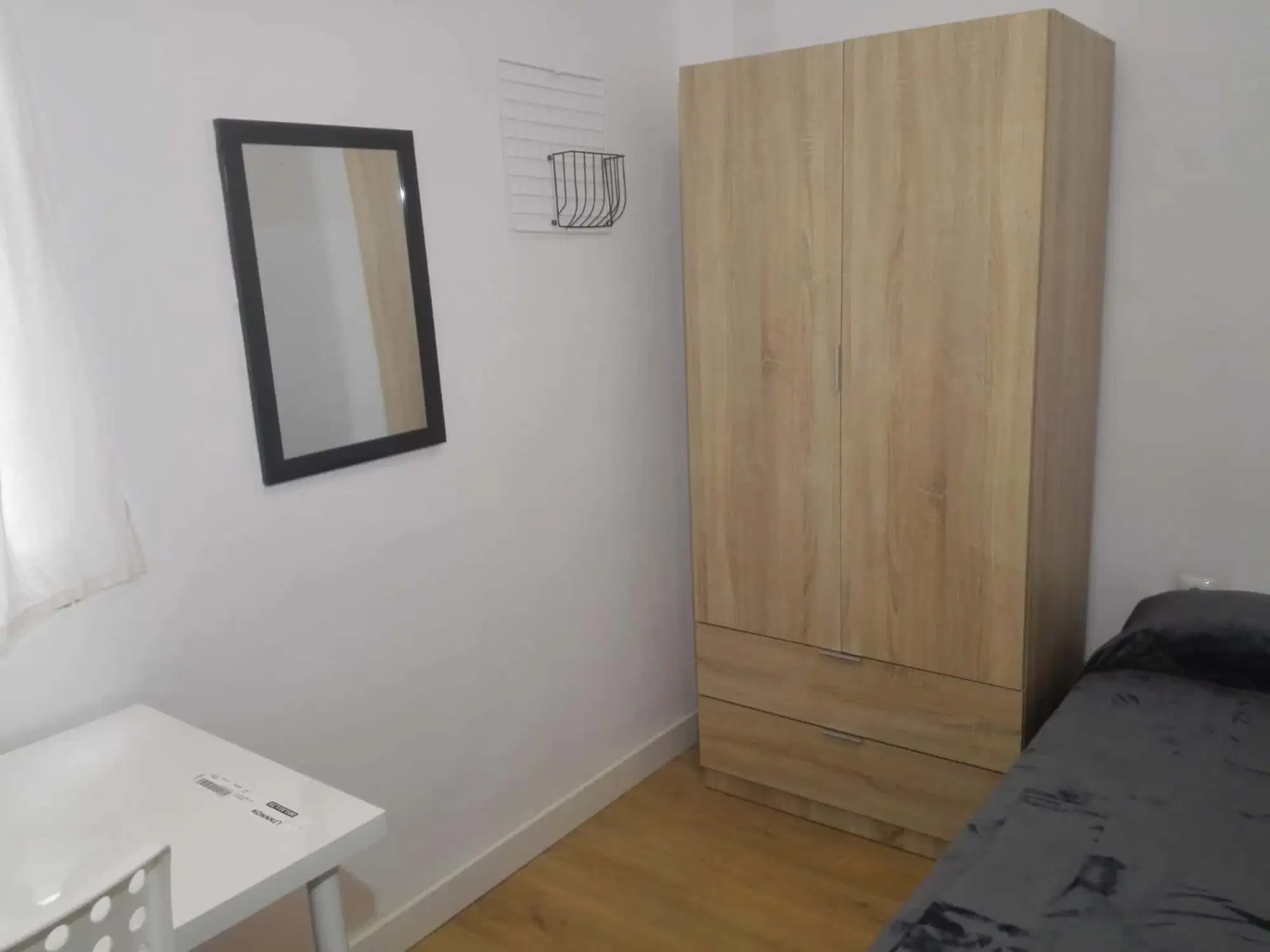 SPC 46020, Valencia – #157013: Room in 5 Bedroom 1 Bathroom (Carrer De Peris Mencheta)