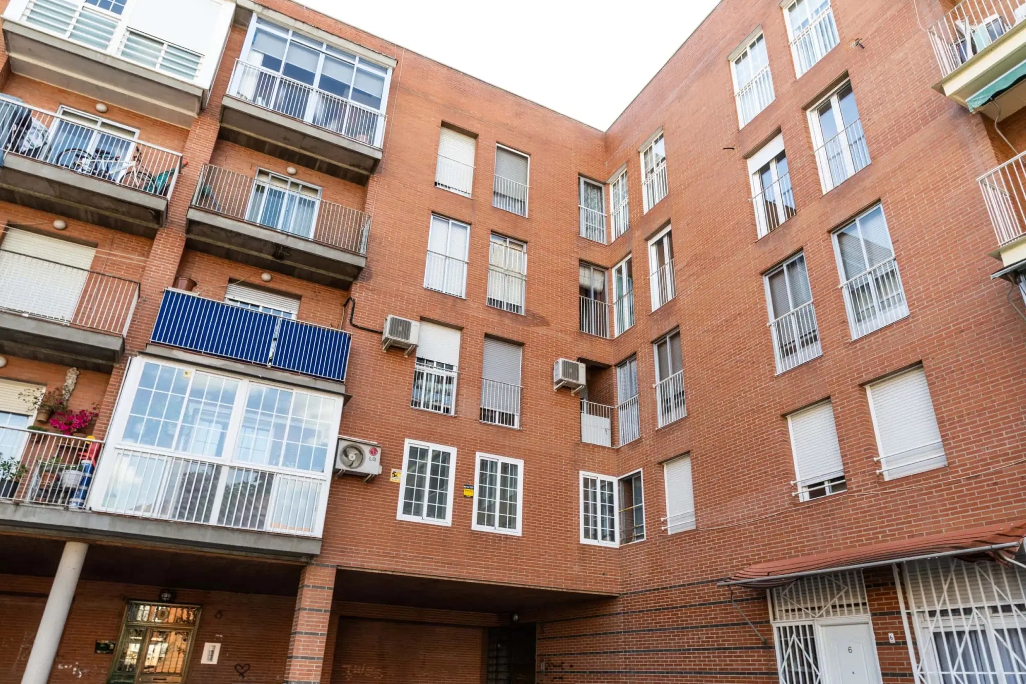 SPC 28038, Madrid – Exterior