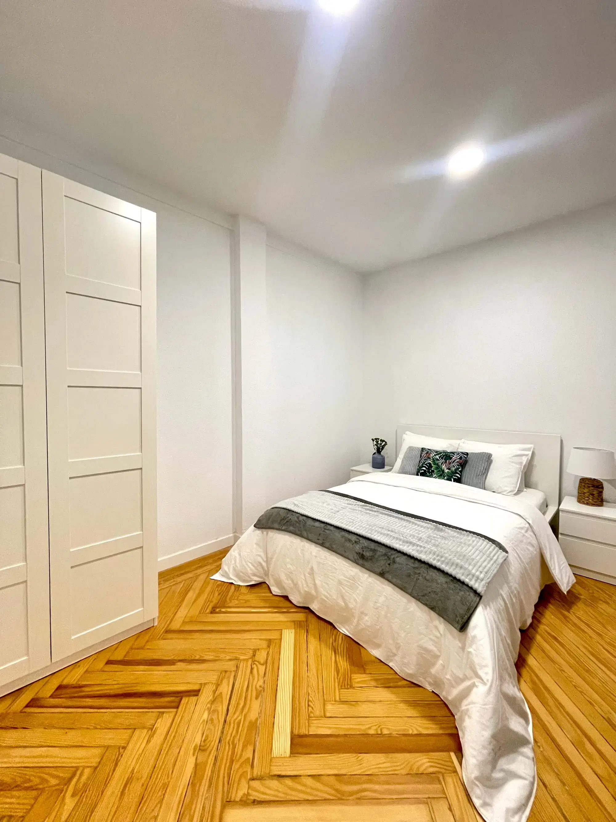 SPC 28001, Madrid – #182618: Room in 6 Bedroom 4 Bathroom (Calle De Goya)