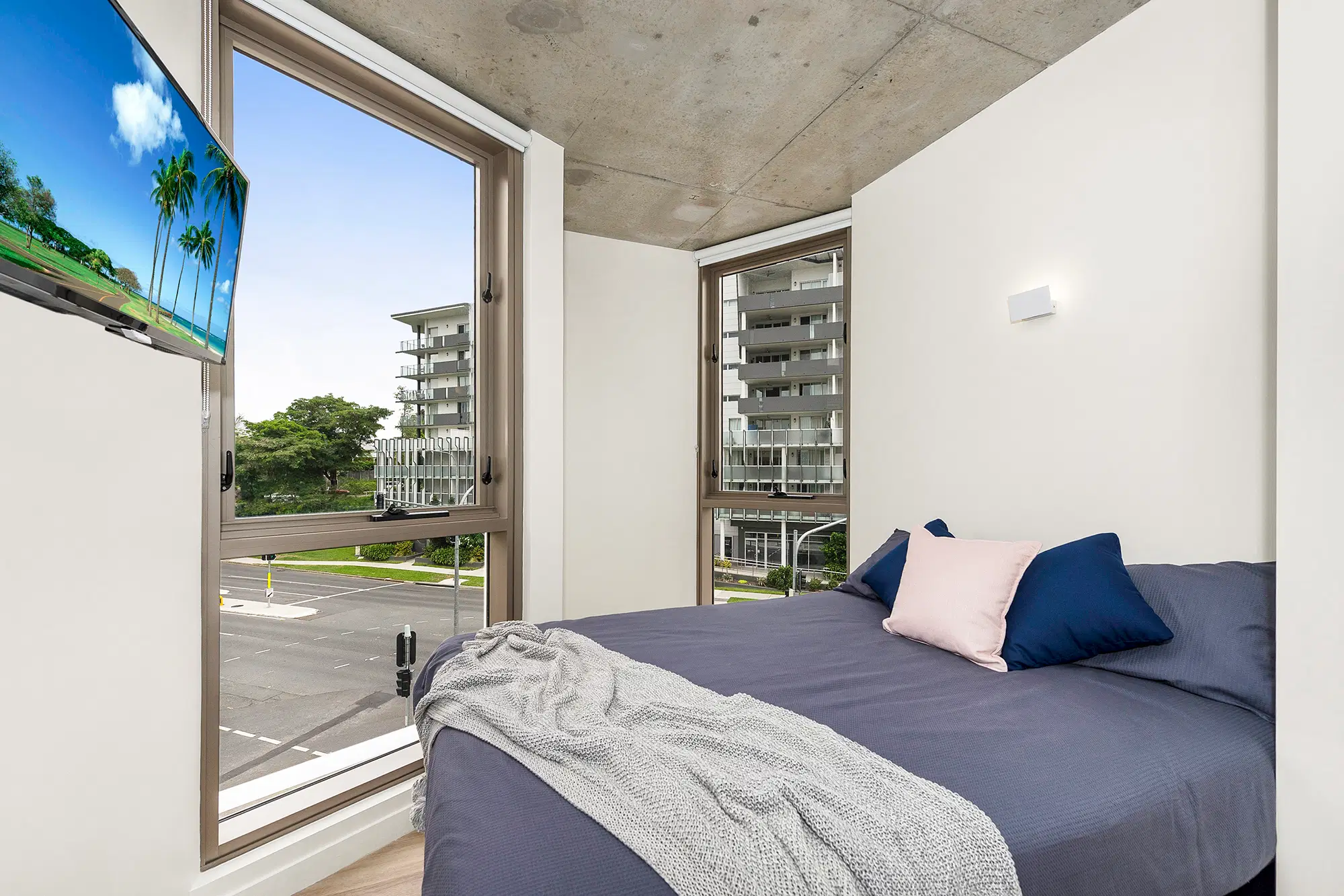 Scape St Lucia, Brisbane – Signature Plus Studio, Double Bed