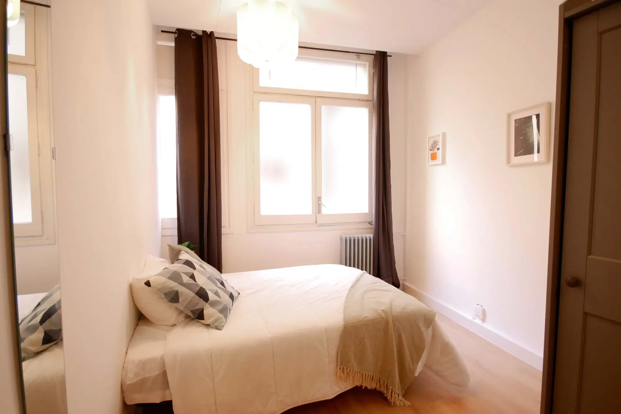 SPC 8007, Barcelona – #128766: Room in 6 Bedroom 2 Bathroom (Gran via De Les Corts Catalanes)