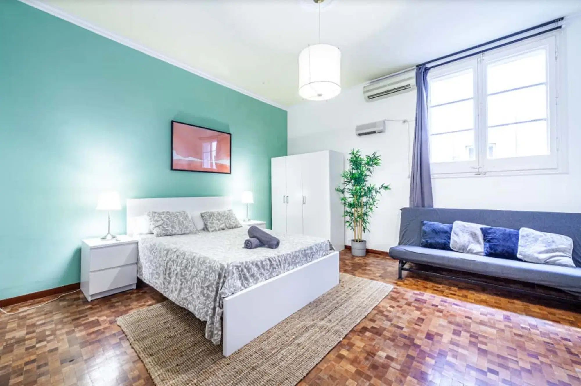 SPC 8007, Barcelona – #87832: Room in 7 Bedroom 2 Bathroom (Gran via De Les Corts Catalanes)