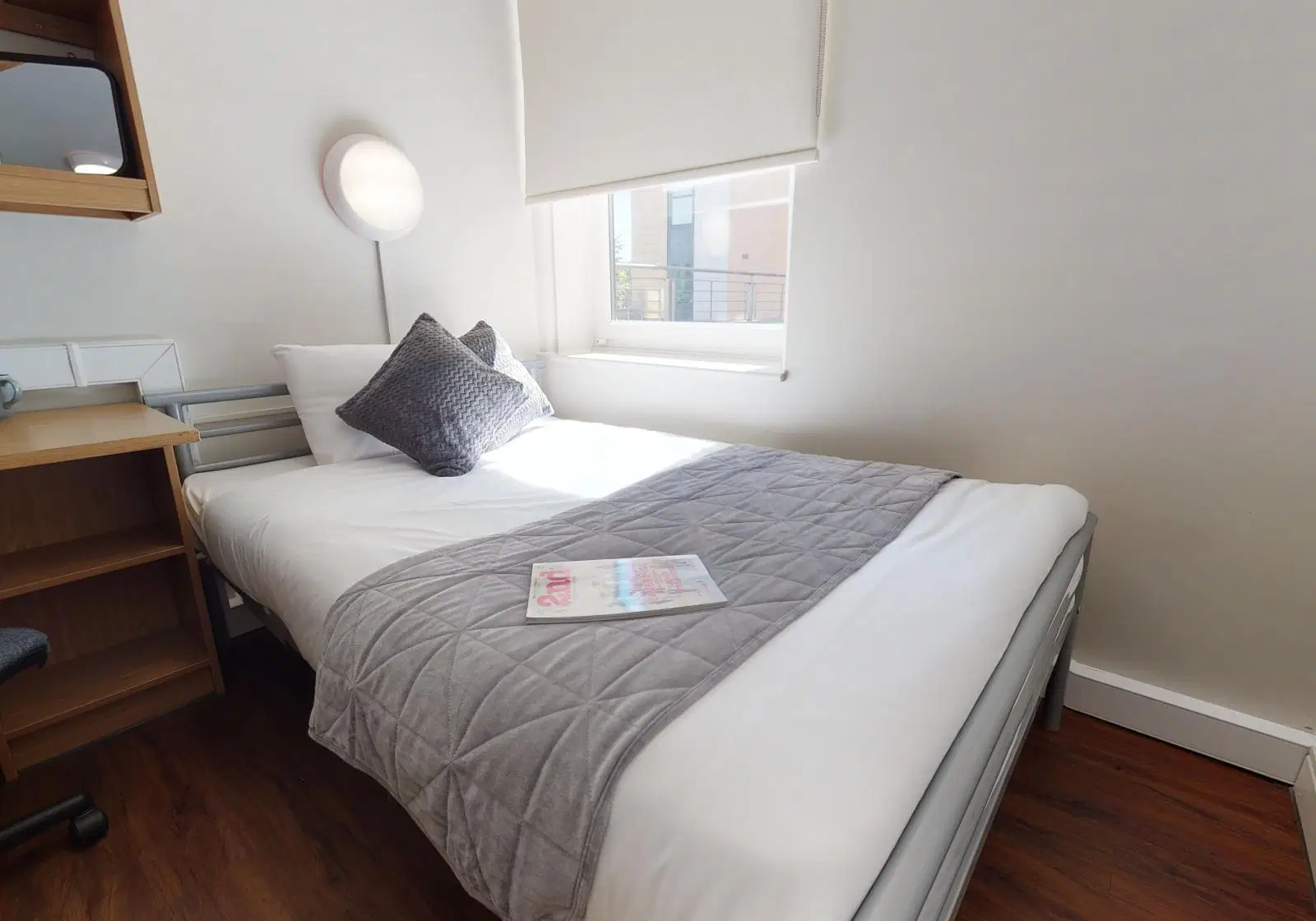 iQ Tufnell House, London – Copper En Suite