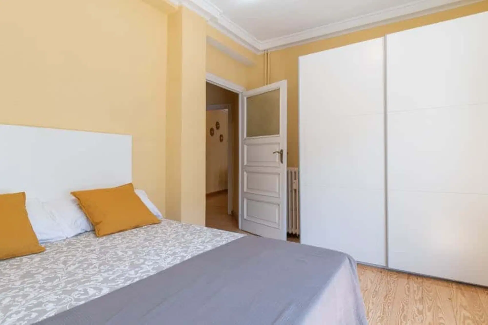 SPC 28002, Madrid – #88591: Room in 5 Bedroom 3 Bathroom (Avenida De América)