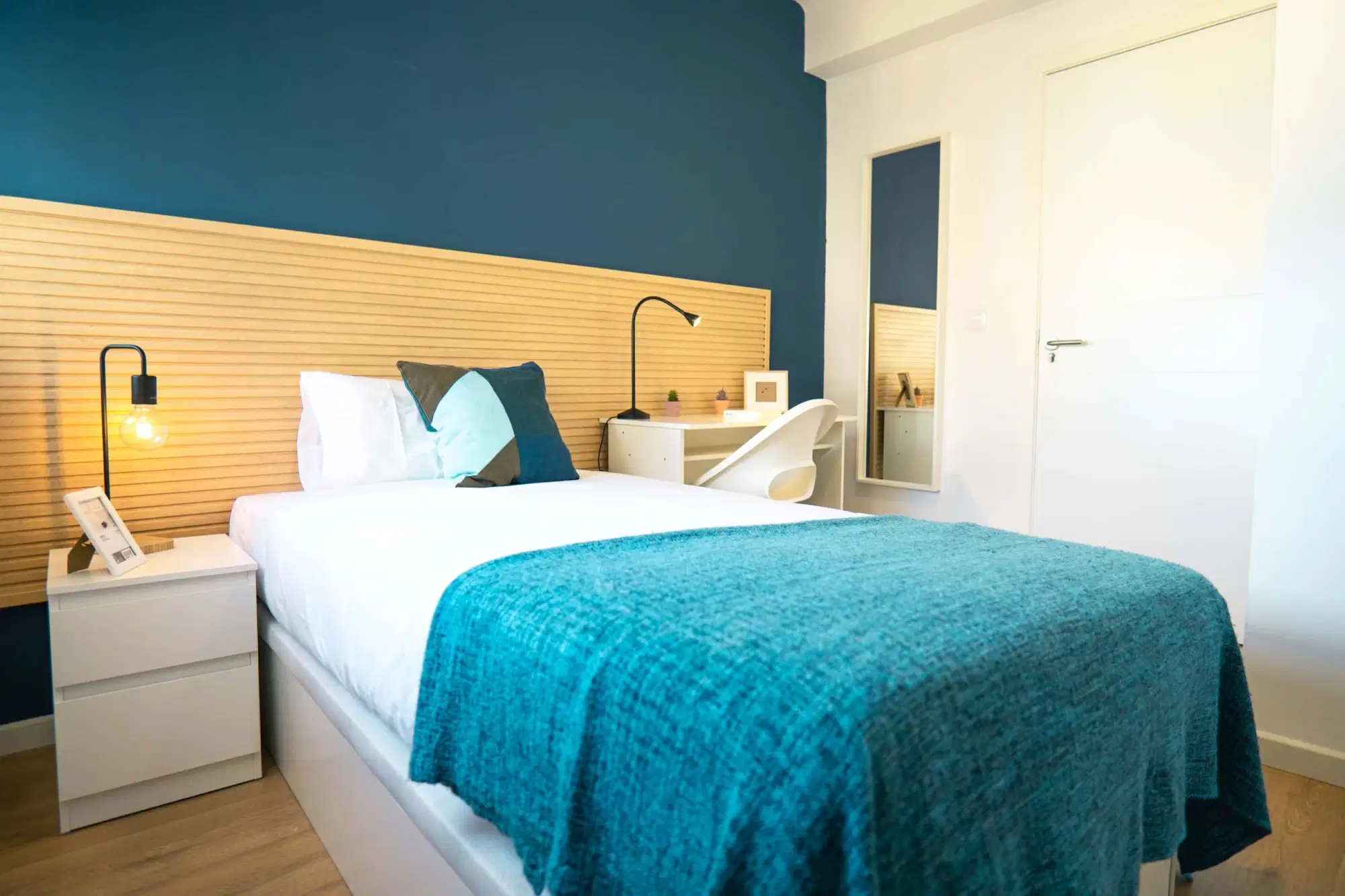 SPC 28002, Madrid – #130933: Room in 6 Bedroom 2 Bathroom (Calle De Francisco Silvela)