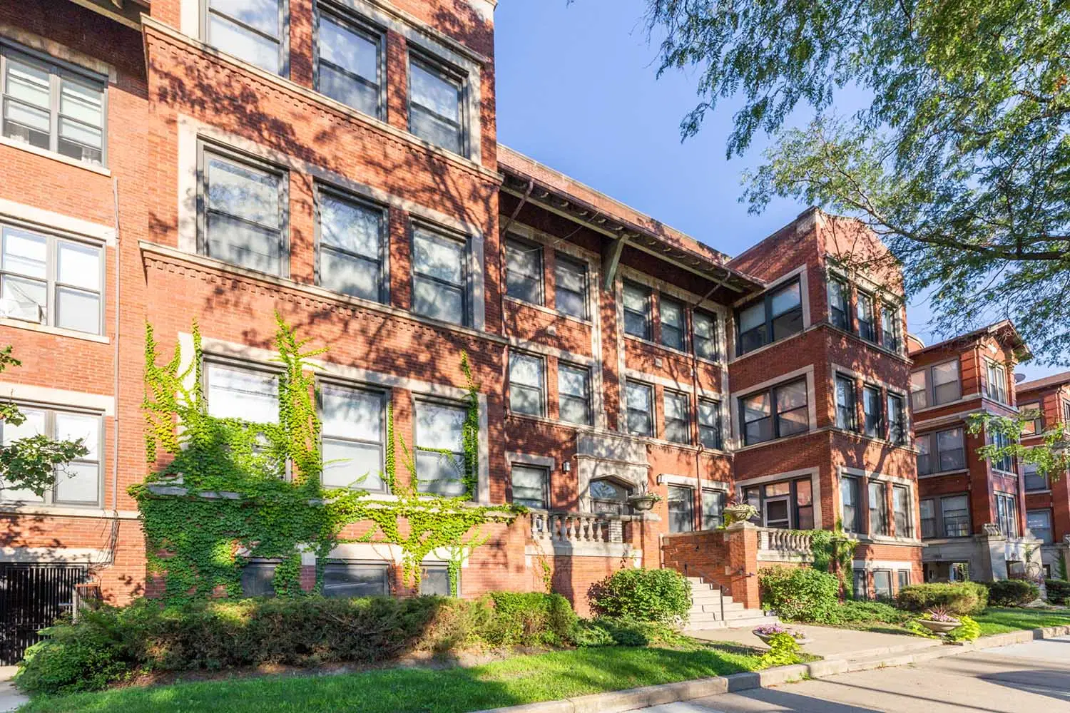Drexel Terrace, Chicago – Exterior