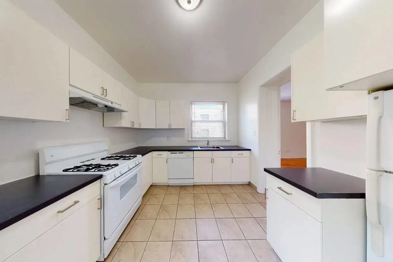 Harper Court, Chicago – Kitchen