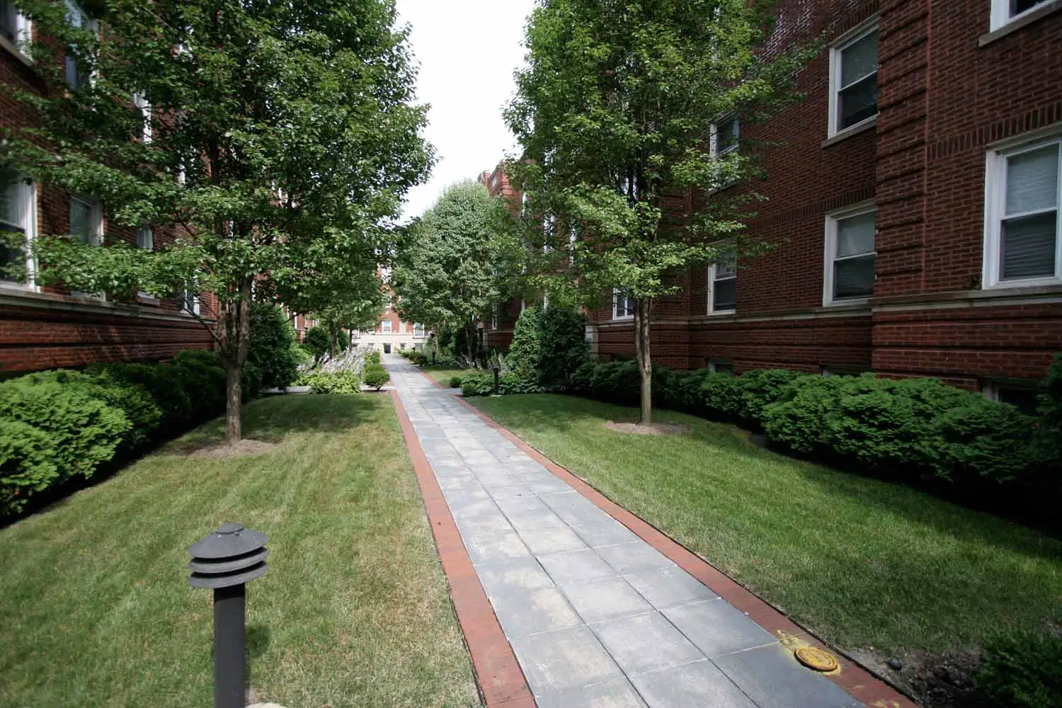 4721 S. Ellis Avenue, Chicago – Exterior