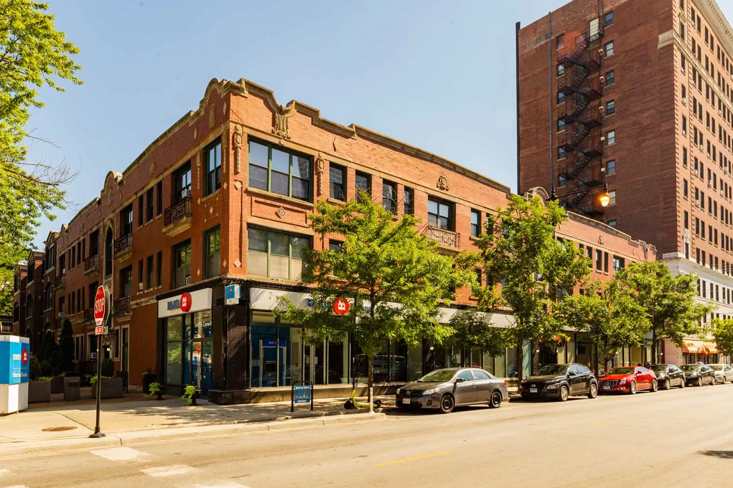 5500 S. Cornell Avenue, Chicago – Exterior