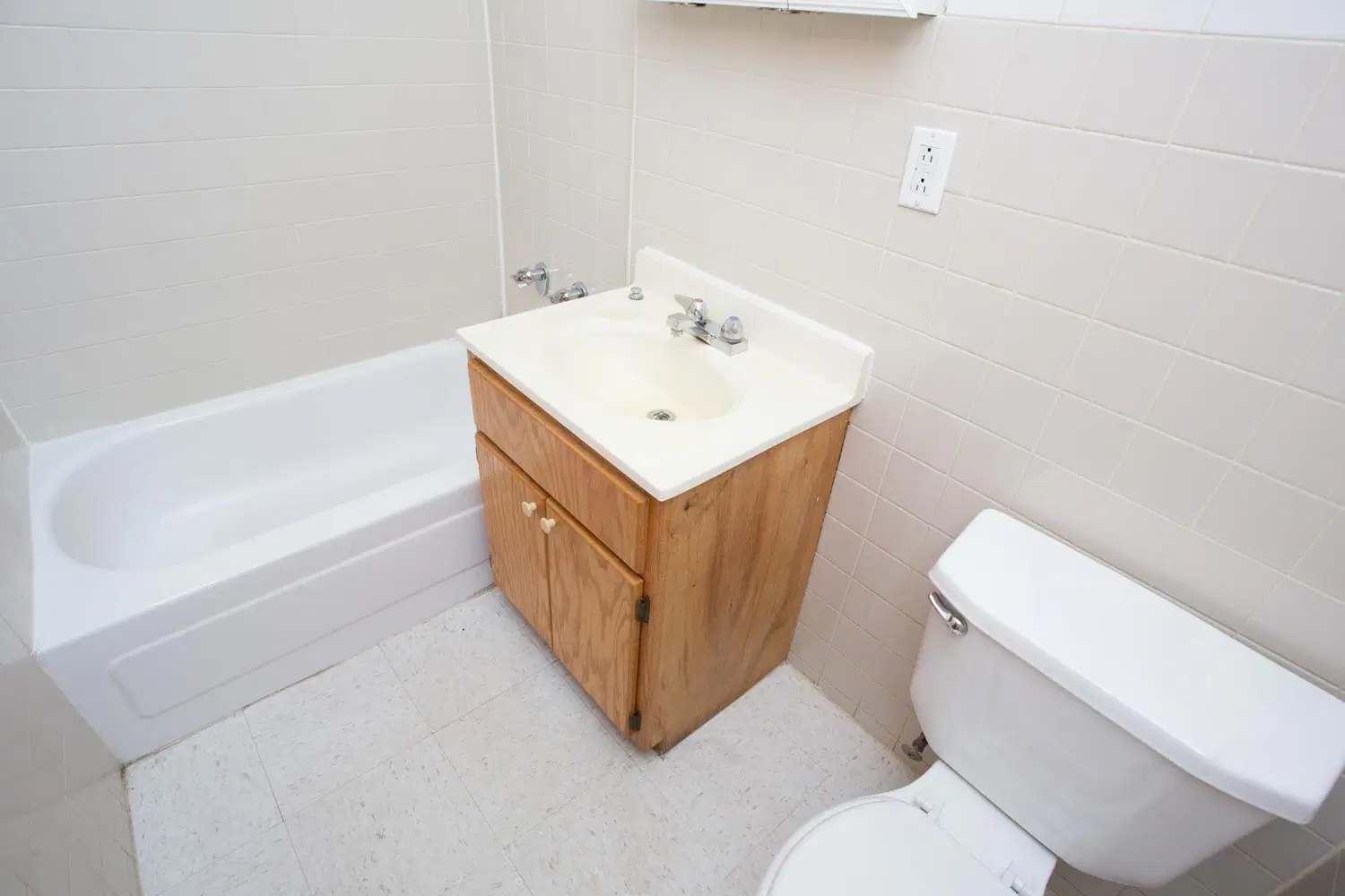 5500 S. Cornell Avenue, Chicago – Studio