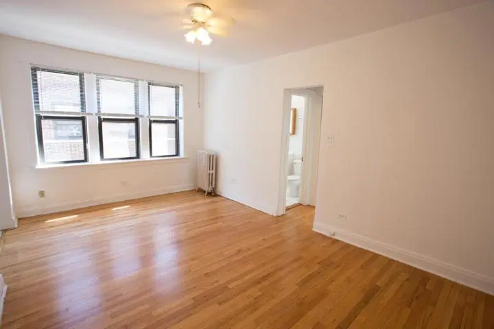 Ellis Court, Chicago – Studio